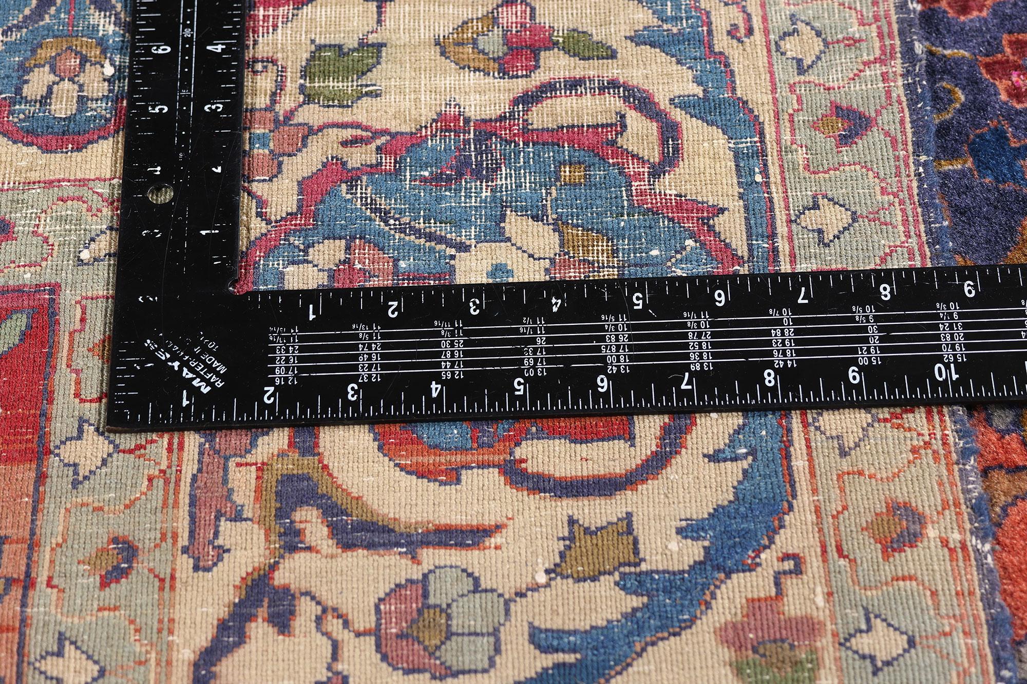 Late 19th Century Antique Indian Agra Rug with Traditional Style For Sale 4