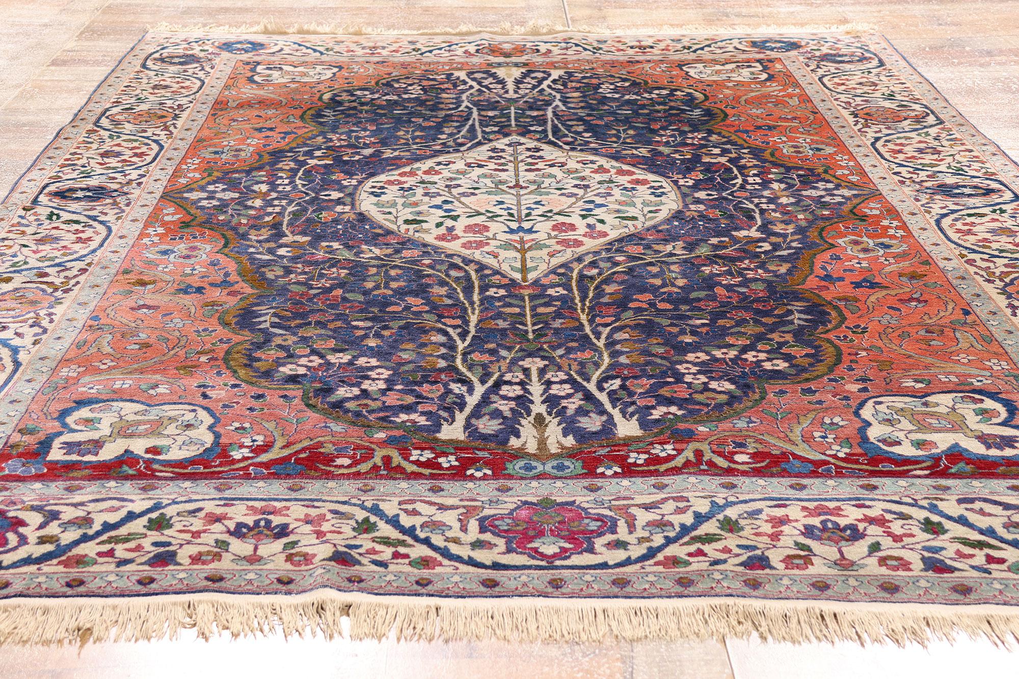 Hand-Knotted Late 19th Century Antique Indian Agra Rug with Traditional Style For Sale