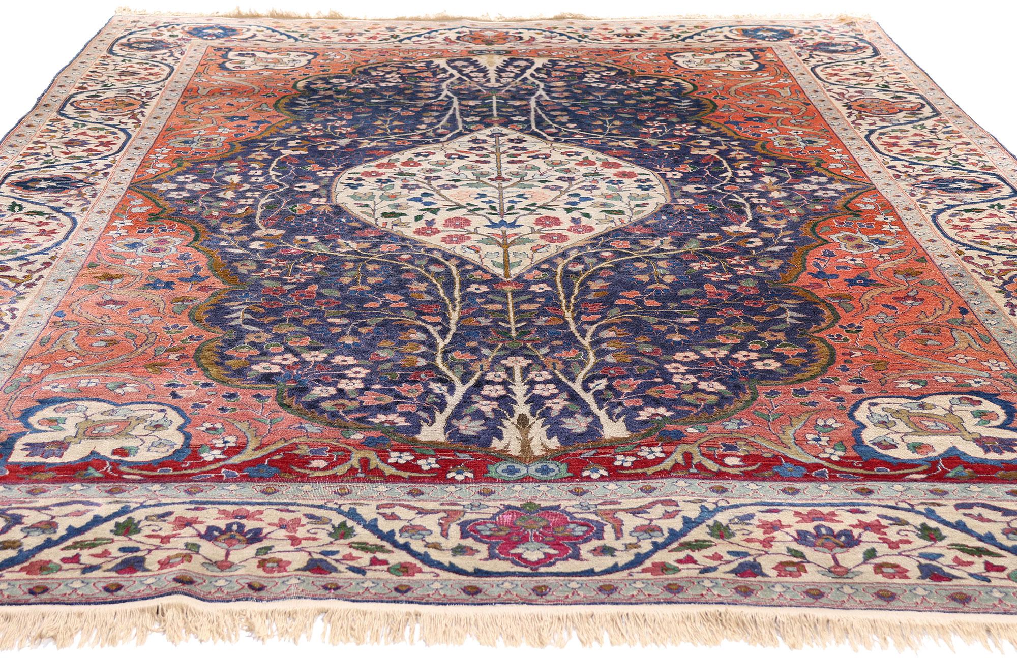 Late 19th Century Antique Indian Agra Rug with Traditional Style For Sale 1