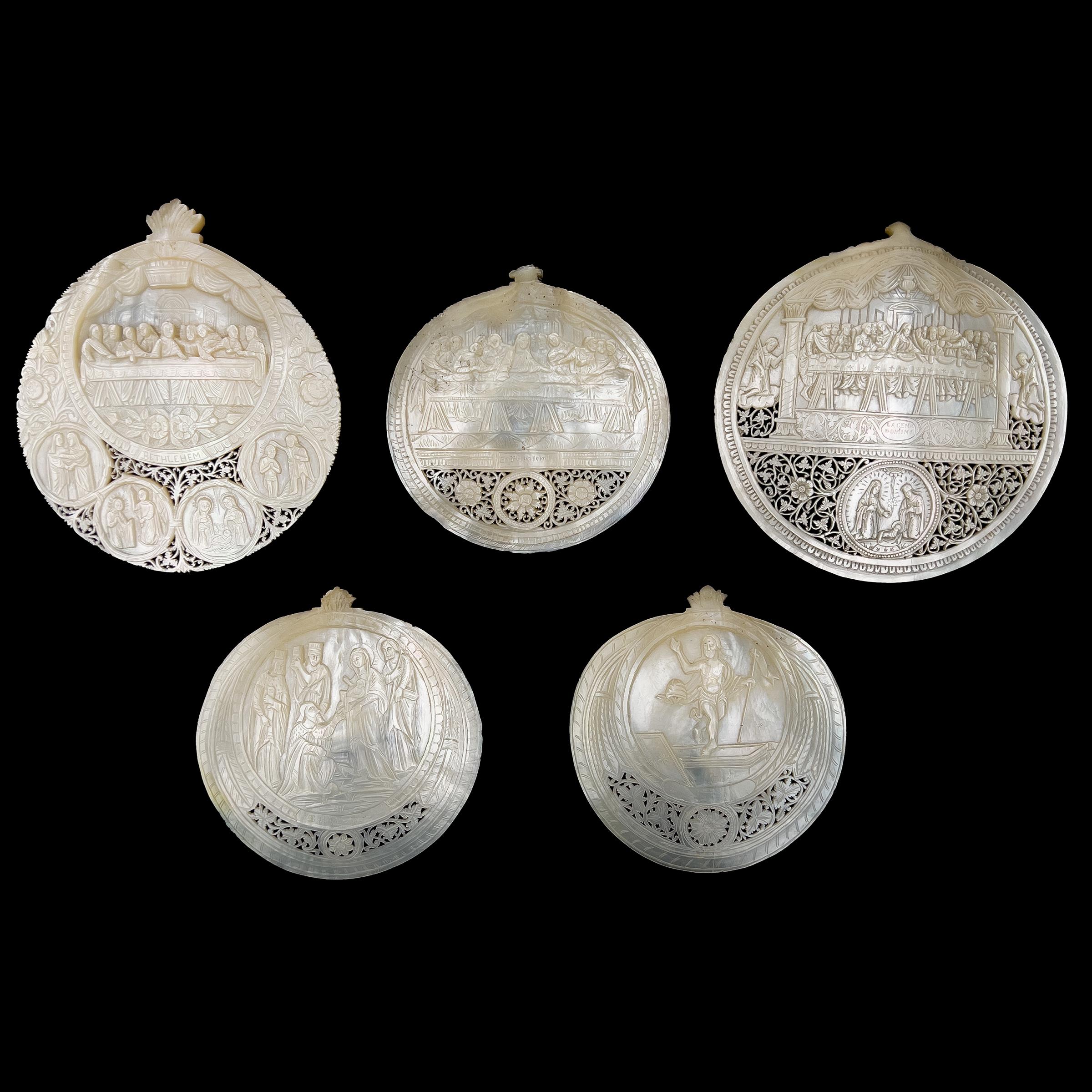 A beautiful collection of five shells engraved from the Holy Land depicts a religion scenes, three of them depicts the last supper in Jerusalem, the other two depicts scenes from the bible, heavily carved and detailed. 

Dimensions: 1-H: 16.5cm,