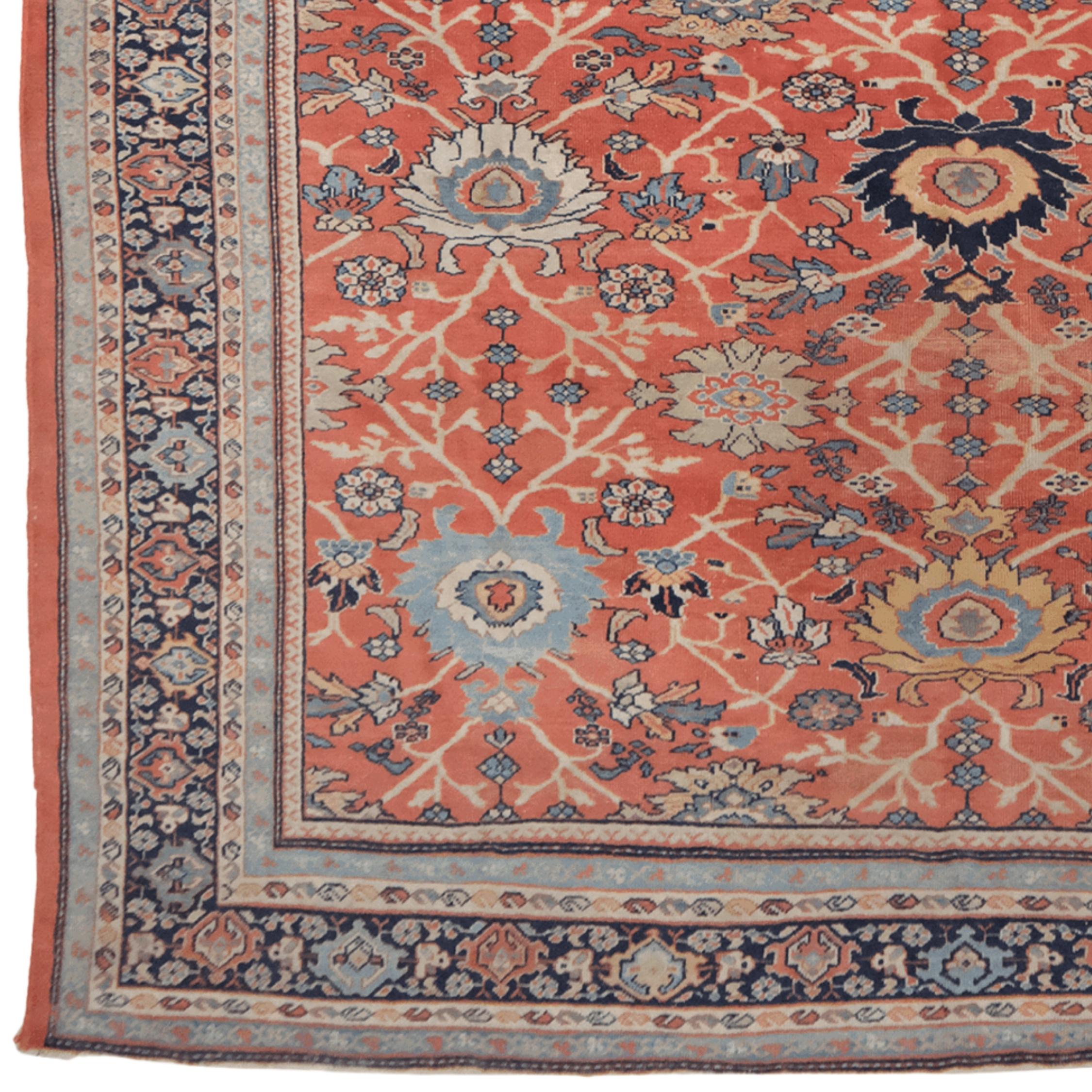 Ce magnifique tapis, tissé à la fin du XIXe siècle dans la région de Mahal en Iran, représente l'un des plus beaux exemples de tissage villageois persan. Connus pour leurs motifs spacieux et leurs palettes chaleureuses, les tapis Mahal sont admirés