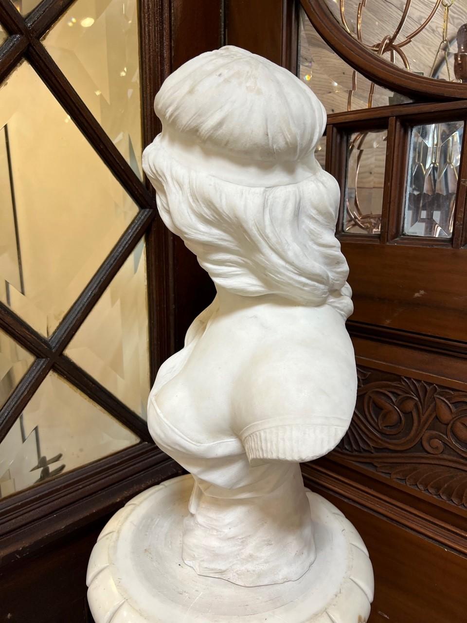  Fin du 19ème siècle Buste en marbre ancien ATALA Signé A. Piazza Carrara  en vente 4