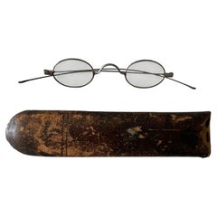 Late 19th-Century Antique Oval Spectacles with Original Patinated Leather Case