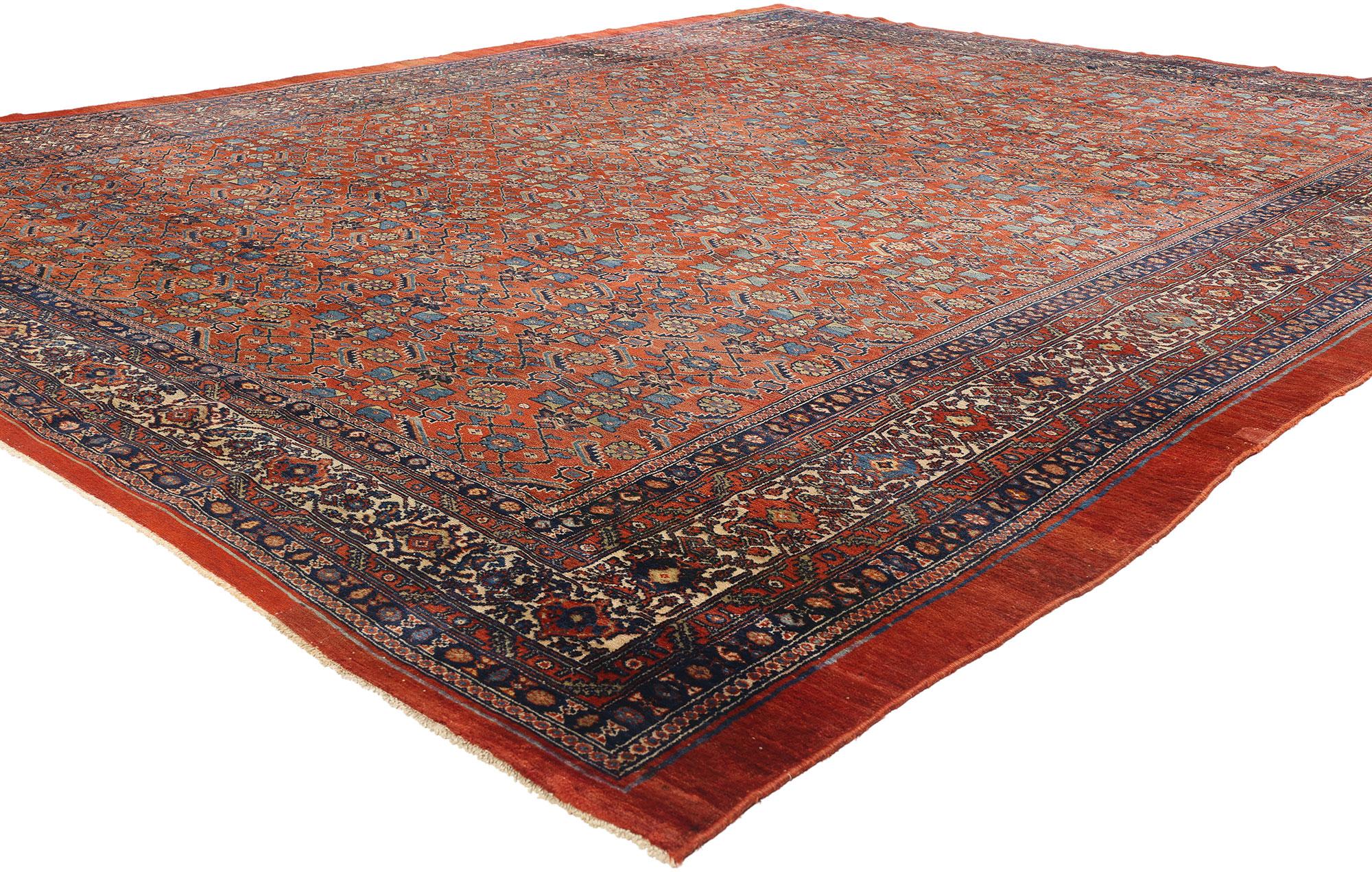 79205 Tapis Bibikabad persan antique de la fin du 19e siècle, 10'05 x 13'00. Tissé au crépuscule du XIXe siècle, cet ancien tapis persan Bibikabad est un document vivant de l'art rural et du symbolisme poétique transmis de génération en génération.