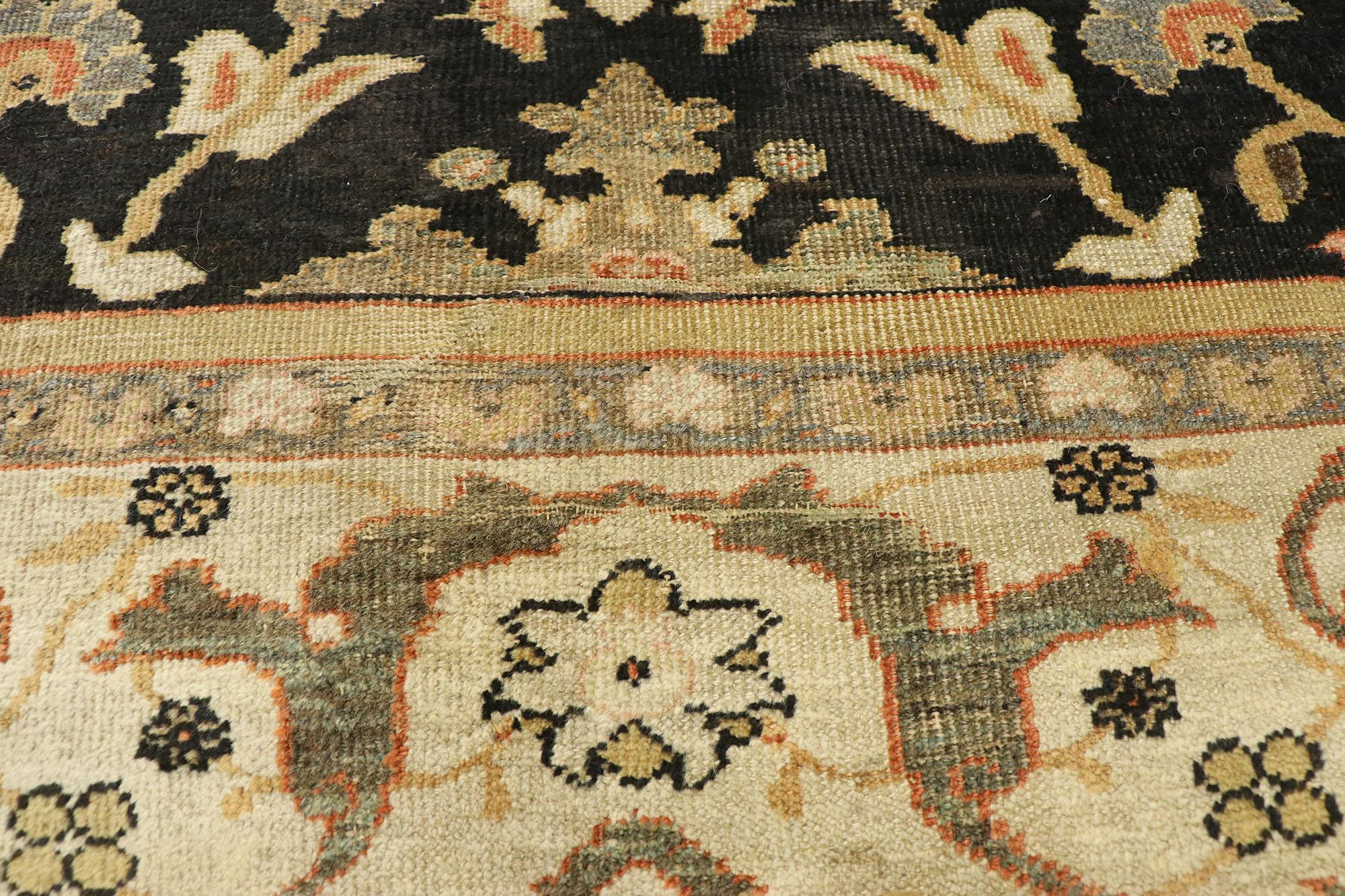 Late 19th Century Antique Persian Black Sultanabad Rug with Regal Style  In Good Condition For Sale In Dallas, TX