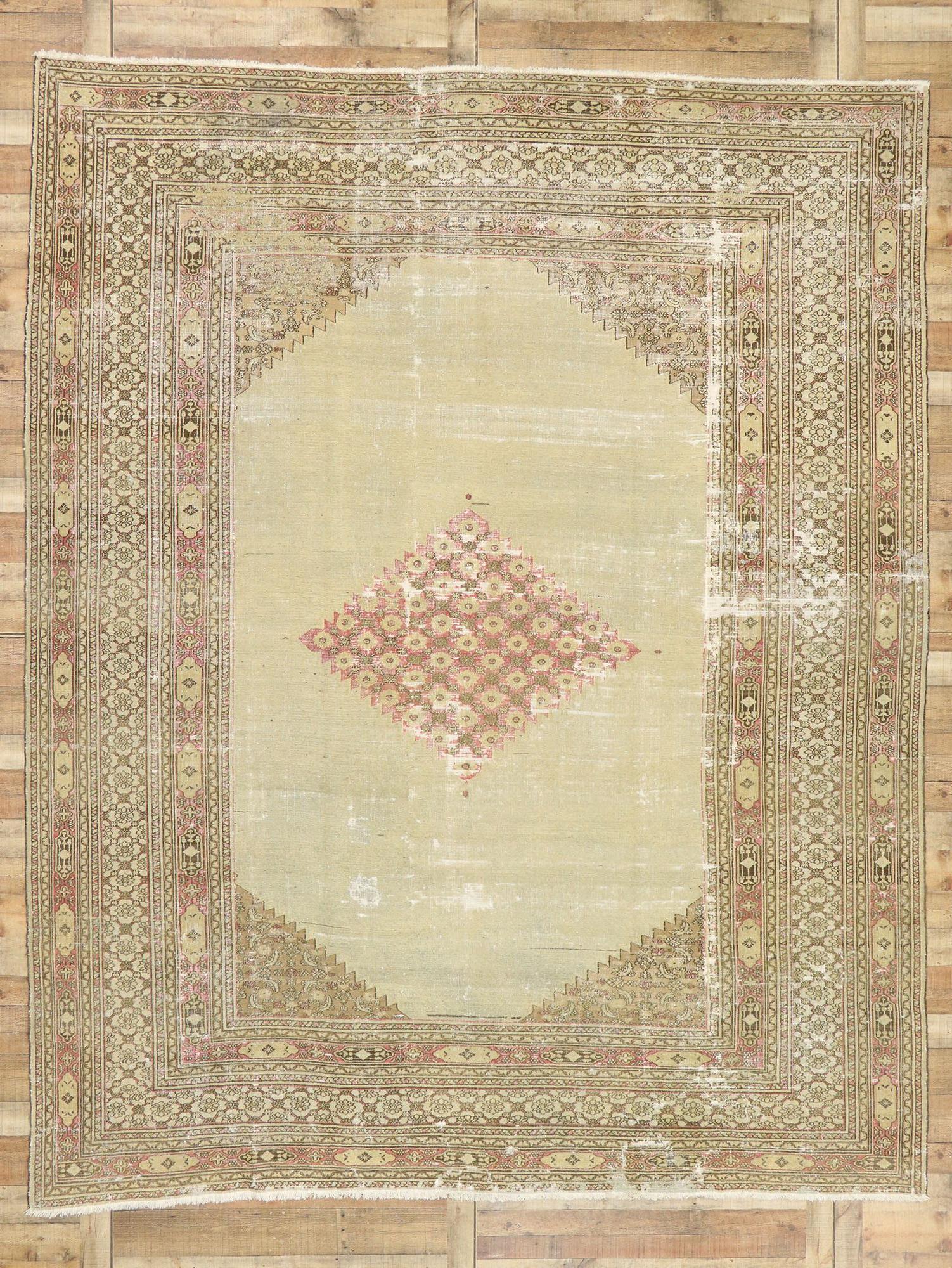 Tapis persan ancien de la fin du XIXe siècle de style manoir anglais en vente 7