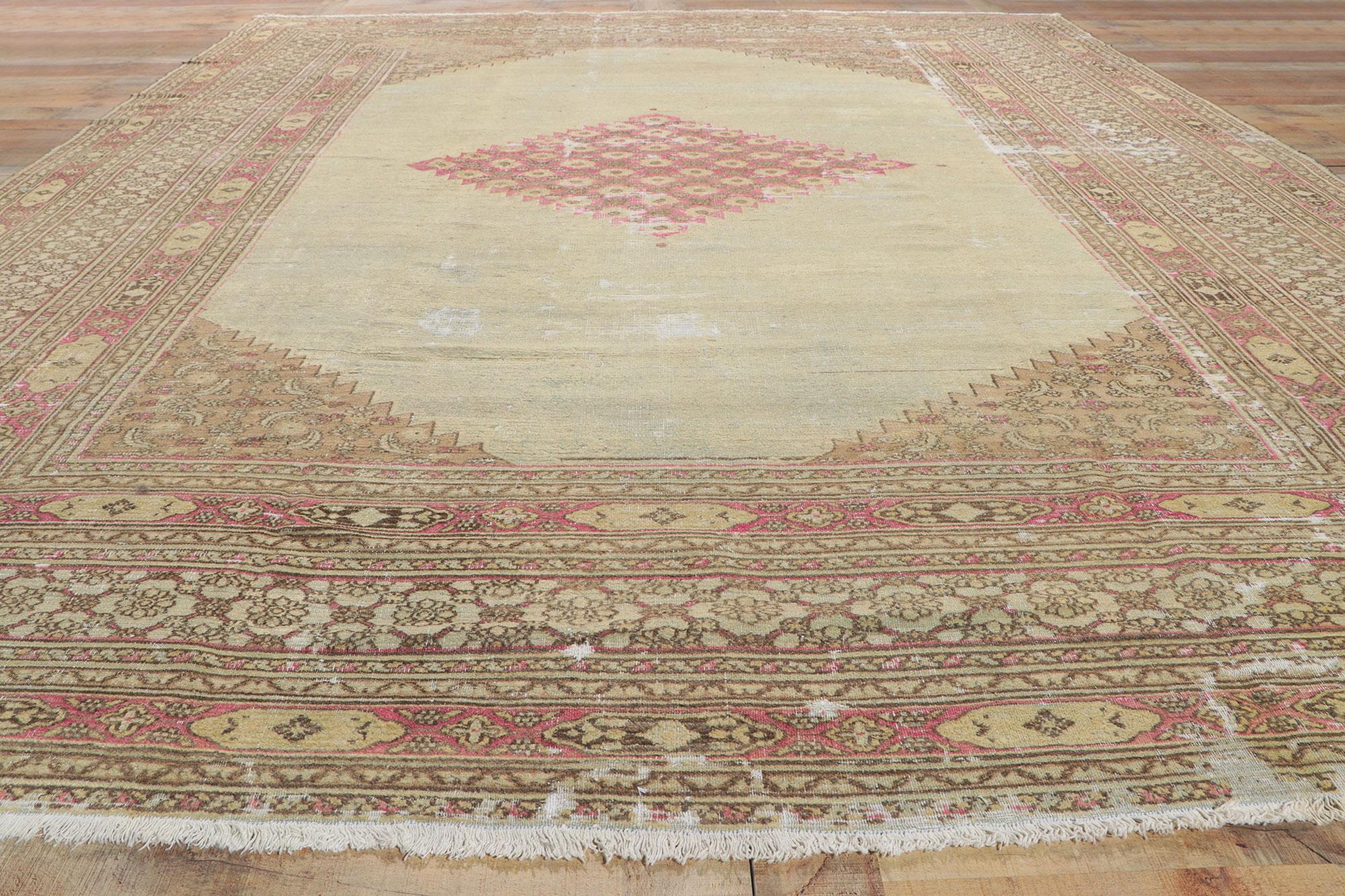 Late 19th Century Antique Persian Khorassan Rug with English Manor Style For Sale 7