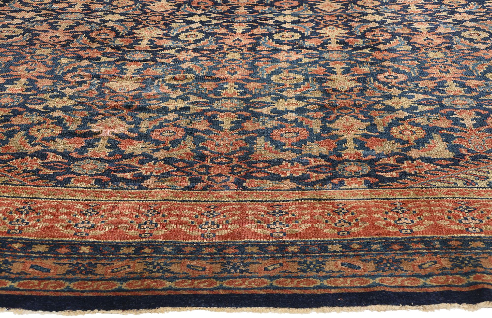 Persiano Tappeto persiano curdo antico blu marino della fine del XIX secolo, con segni di deterioramento in vendita