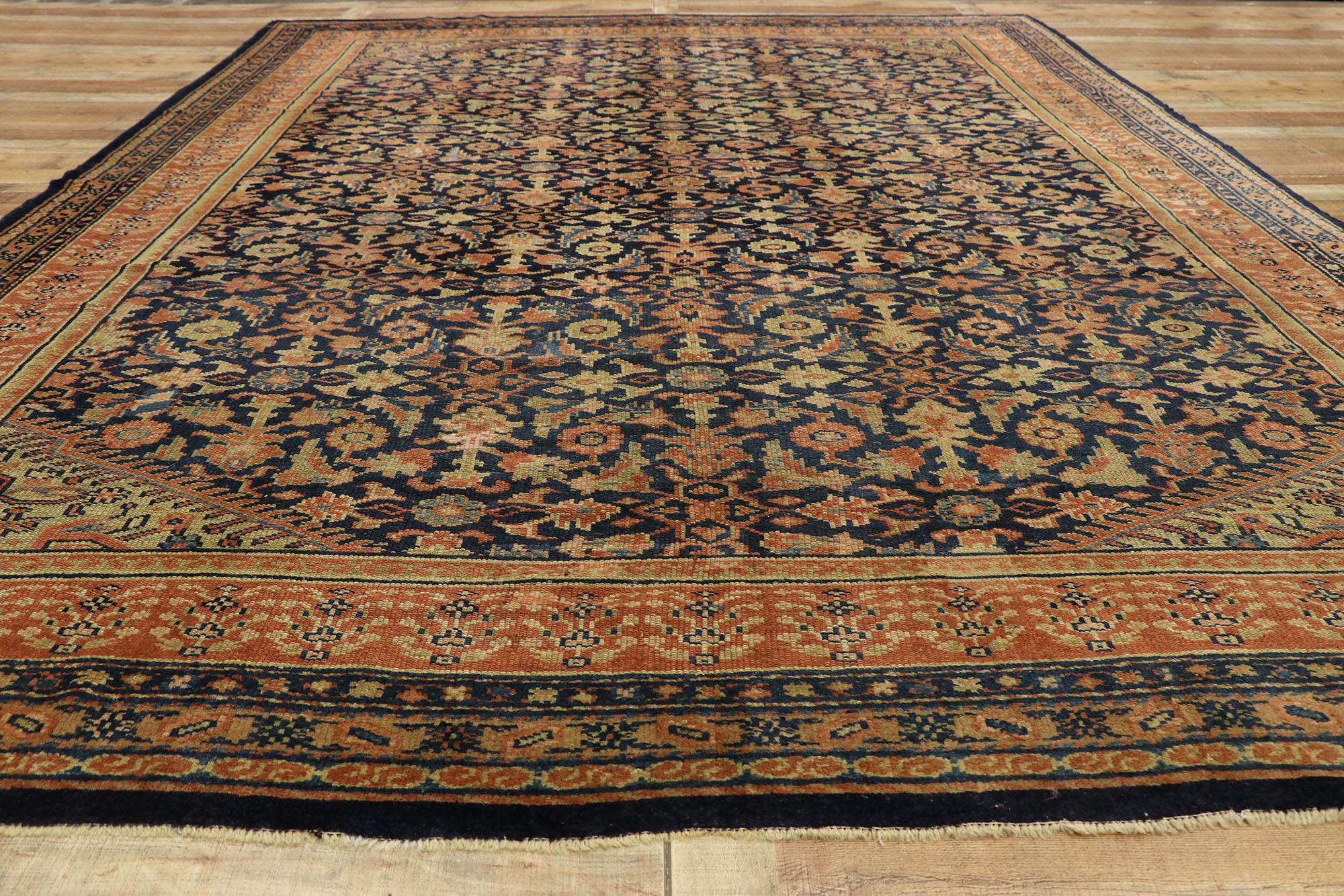 Laine Tapis persan ancien de la fin du XIXe siècle de style anglais traditionnel en vente