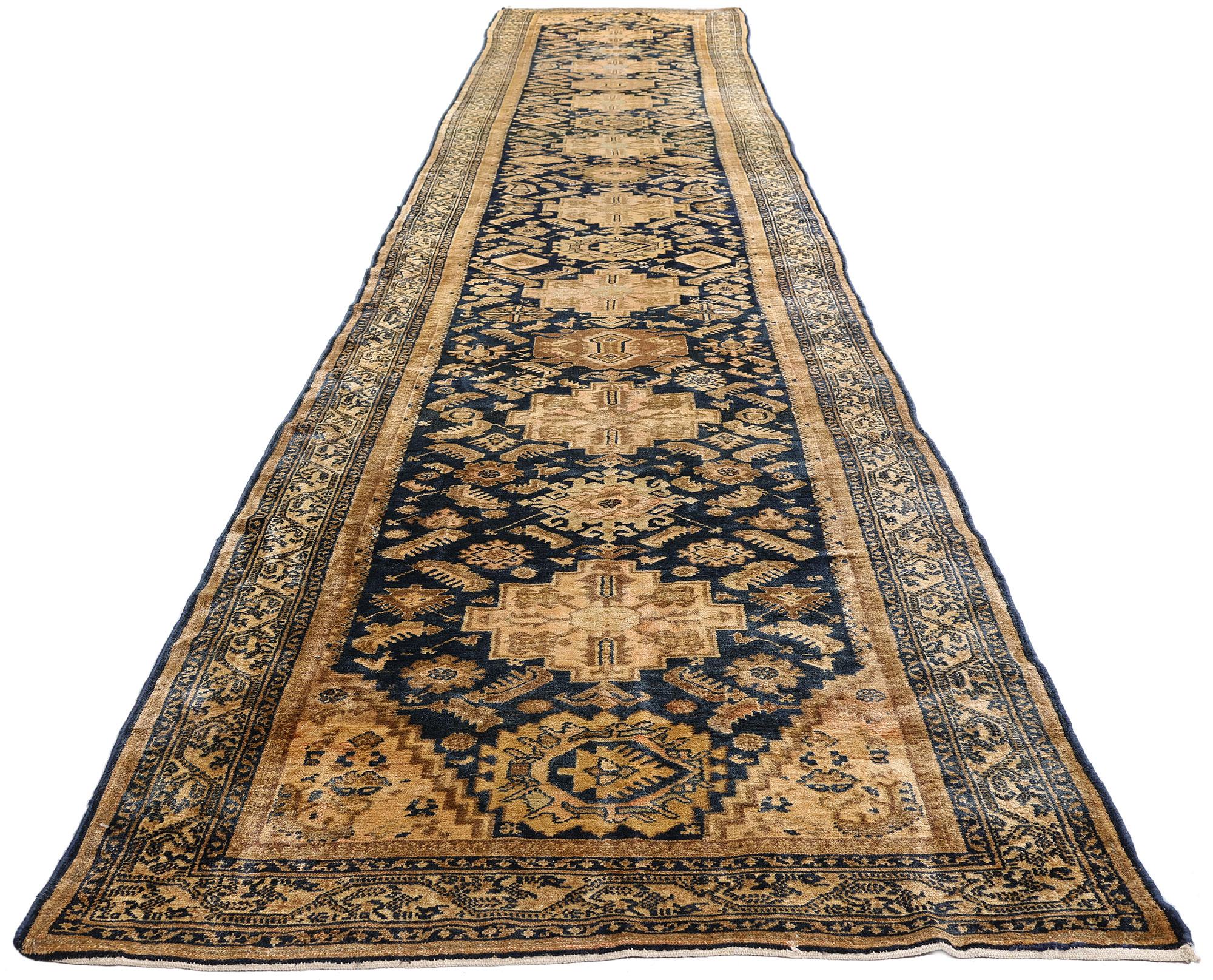 Hand-Knotted Late 19th Century Antique Persian Malayer Carpet with Modern Style For Sale