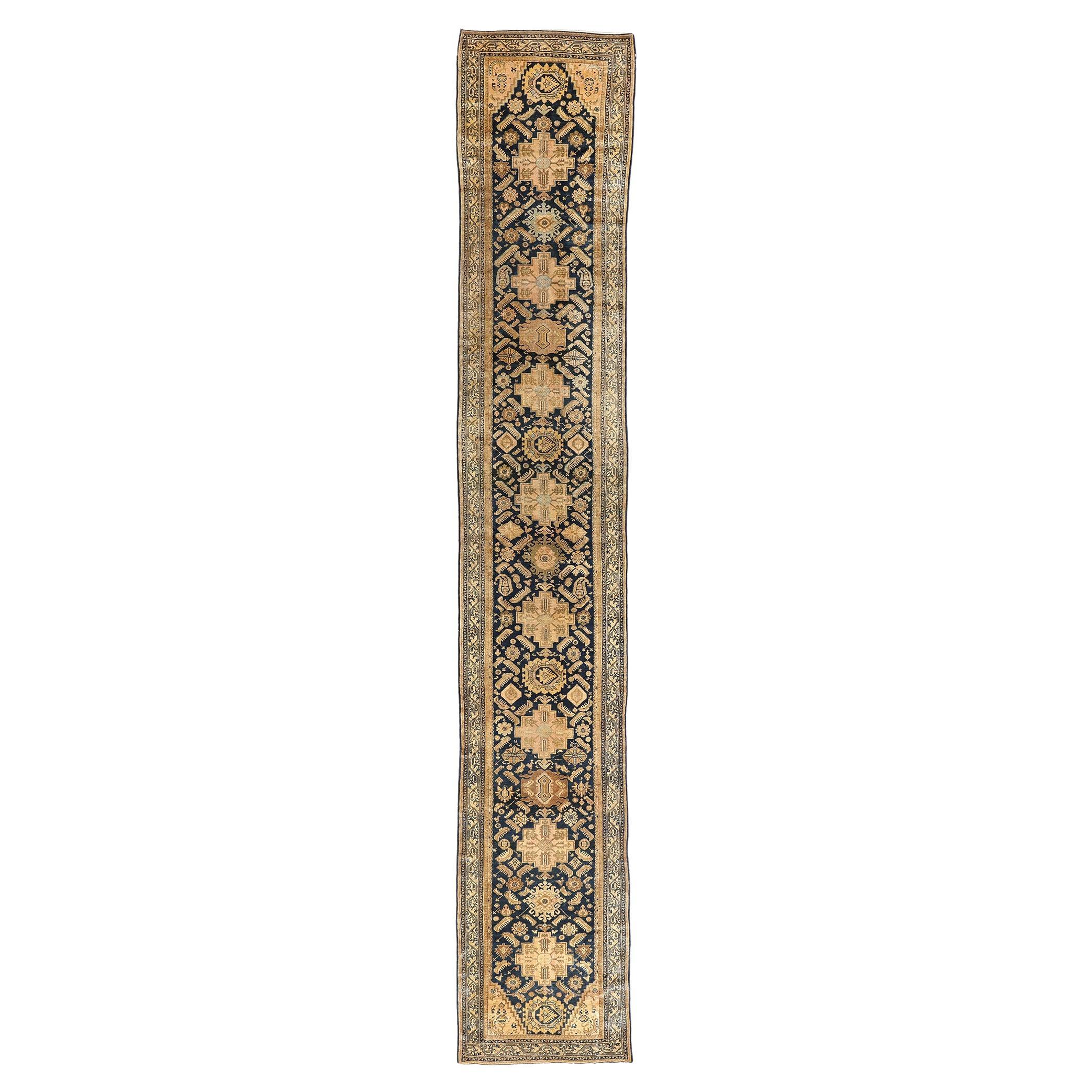 Late 19th Century Antique Persian Malayer Carpet with Modern Style For Sale