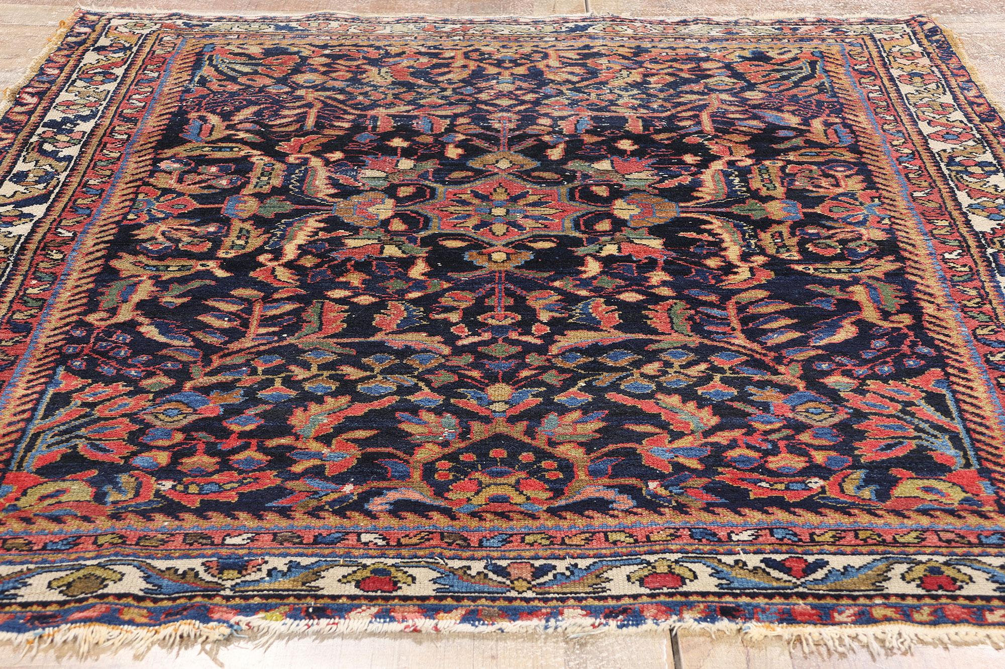 Late 19th Century Antique Persian Malayer Carpet with Traditional Style For Sale 1