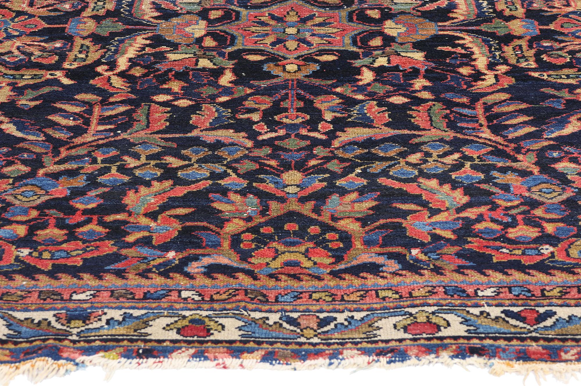 Late 19th Century Antique Persian Malayer Carpet with Traditional Style For Sale 2