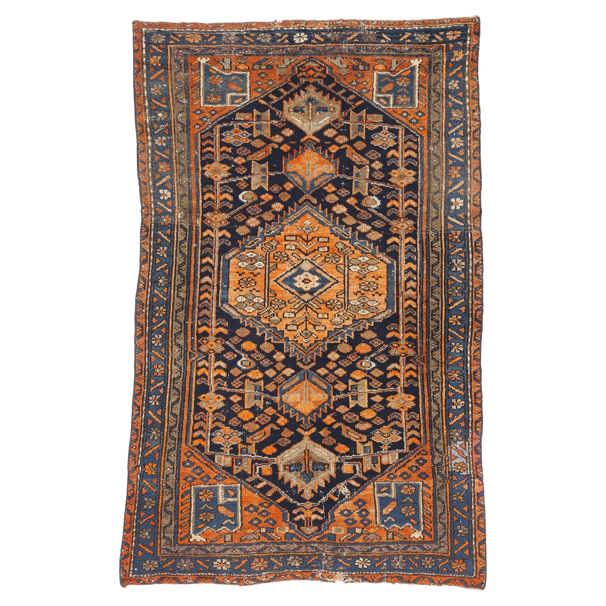 Late 19th Century Antique Persian Malayer Carpet with Traditional Style For Sale