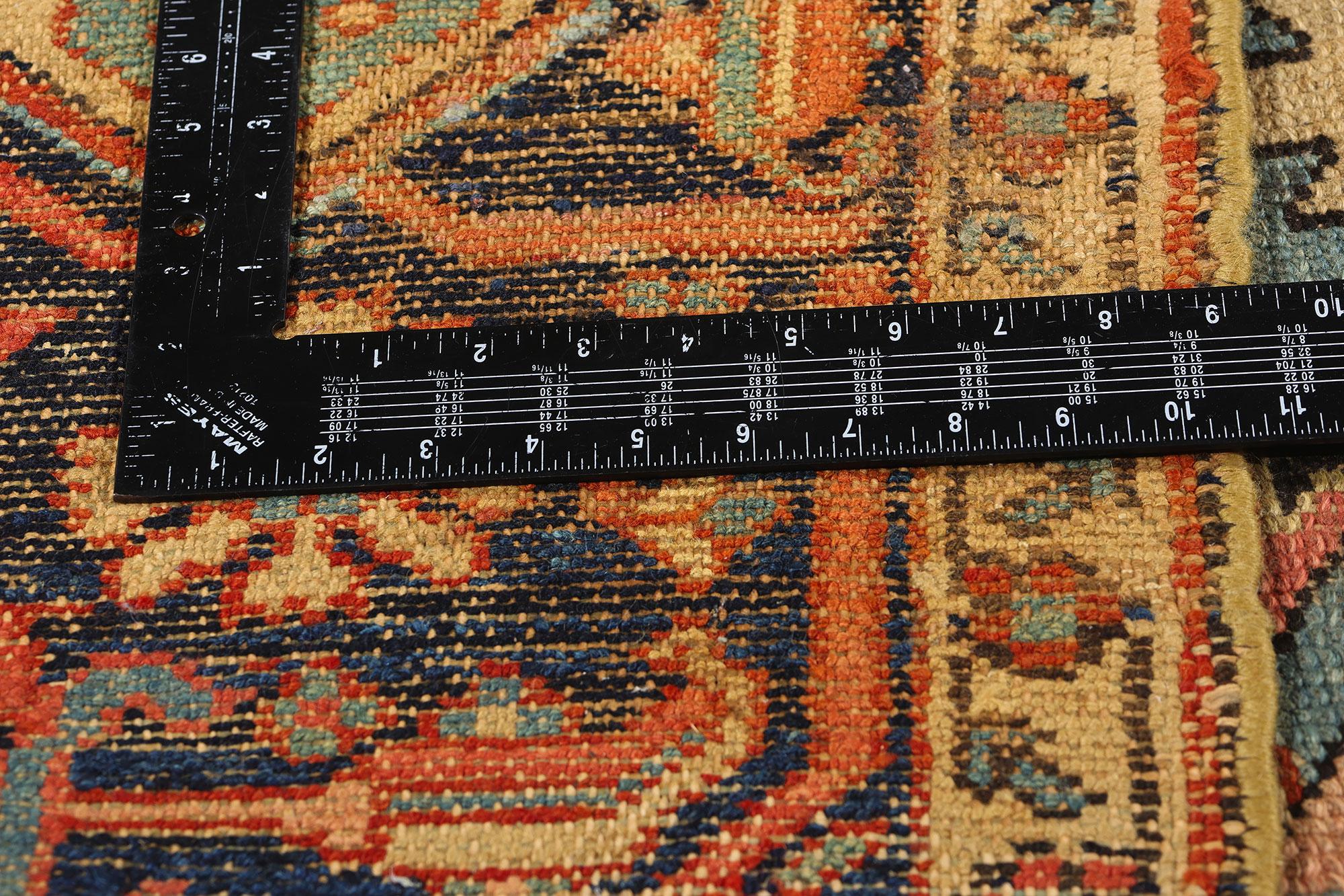 Alfombra Persa Serapi Antigua de Estilo Tradicional de Finales del Siglo XIX Anudado a mano en venta