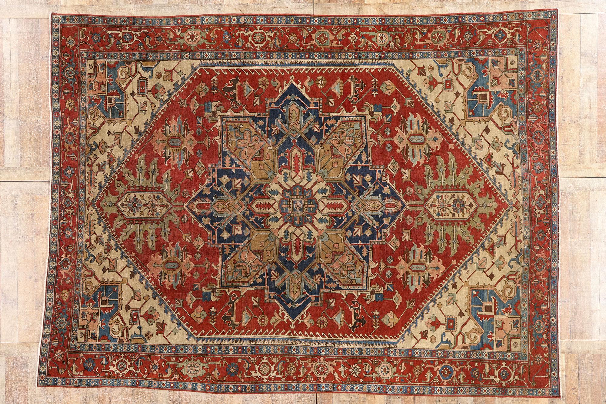 Late 19th Century Antique Persian Serapi Rug with Modern Style For Sale 5