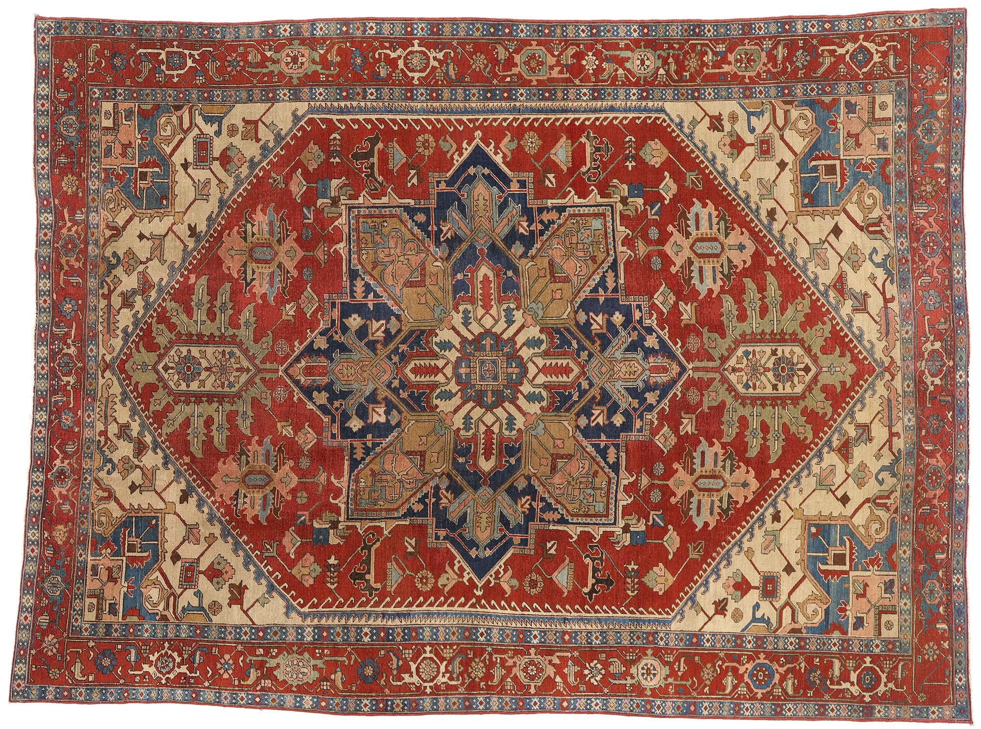 Late 19th Century Antique Persian Serapi Rug with Modern Style For Sale 6