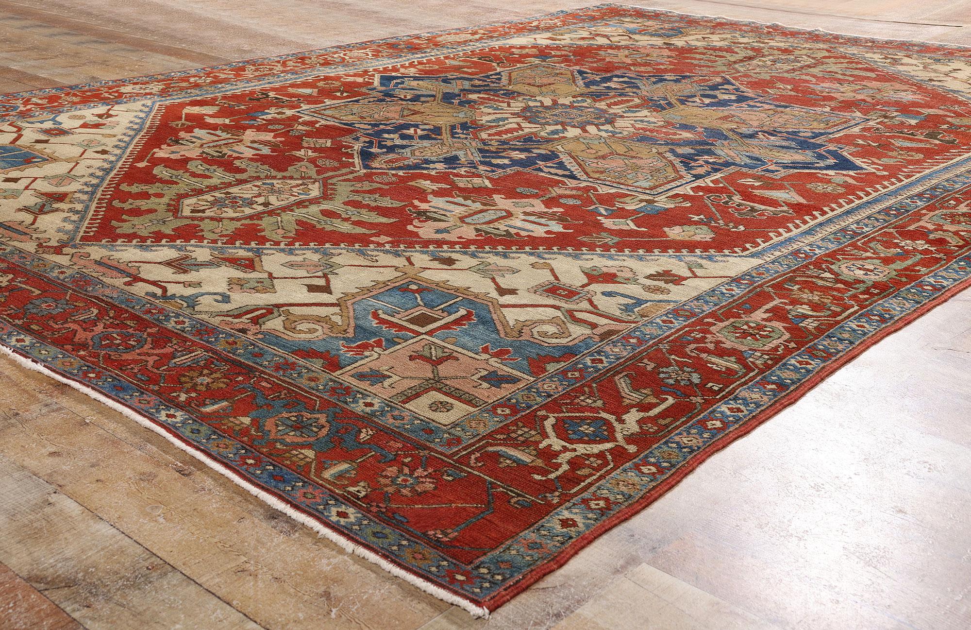 Late 19th Century Antique Persian Serapi Rug with Modern Style For Sale 1