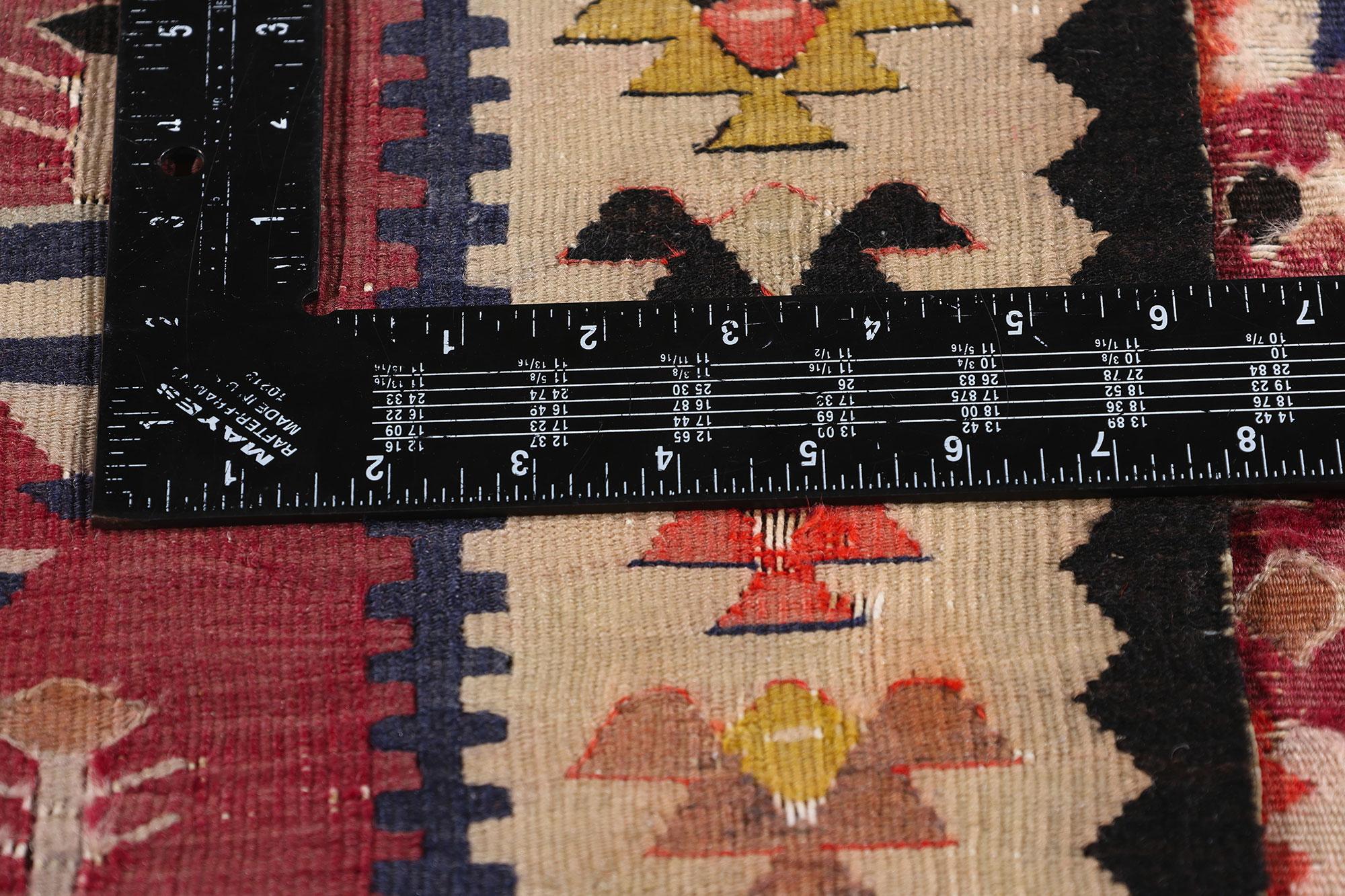 Antiker persischer Shahsavan- Flachgewebe-Teppich aus dem späten 19. Jahrhundert im Zustand „Gut“ im Angebot in Dallas, TX