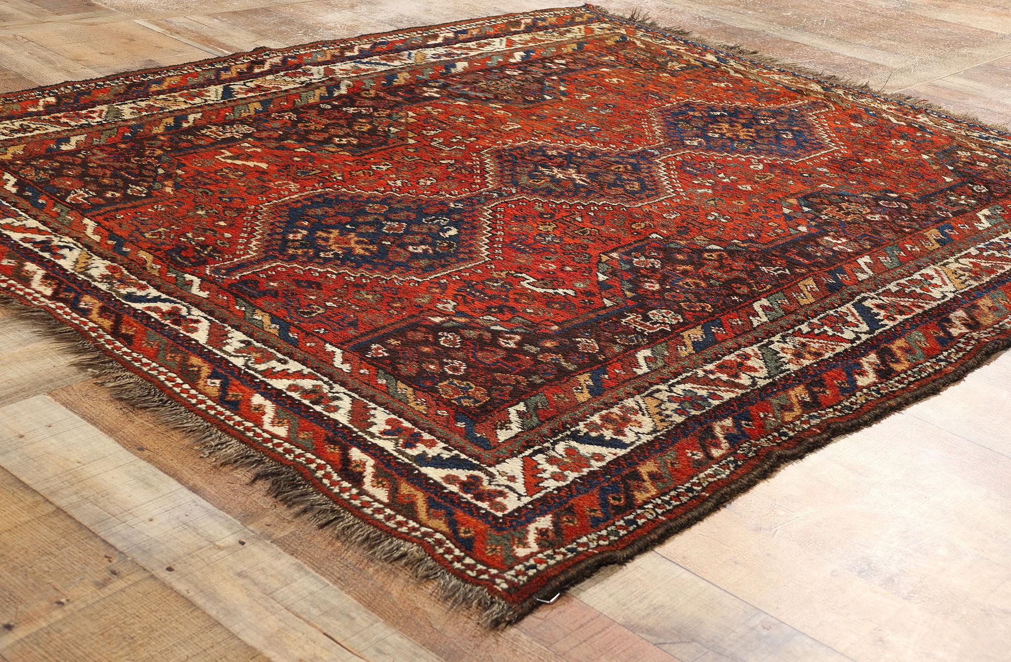 Antiker persischer Shiraz-Teppich aus dem späten 19. Jahrhundert (Wolle) im Angebot