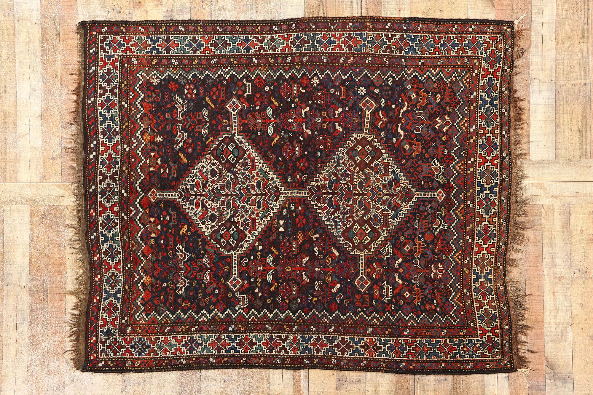Late 19th Century Antique Persian Shiraz Rug For Sale 3