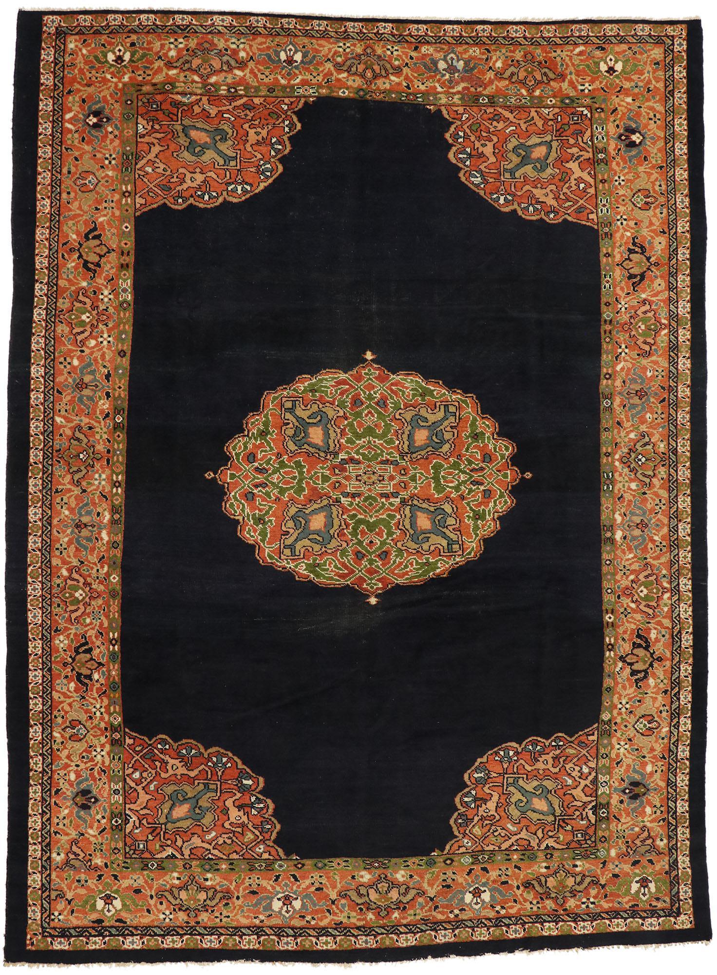 76774 Tapis Persan Sultanabad de la fin du 19ème siècle avec un style jacobéen moderne 09'09 x 13'03. Avec son motif botanique audacieux et son attrait saisissant, ce tapis persan ancien en laine nouée à la main de type Sultanabad s'intègre