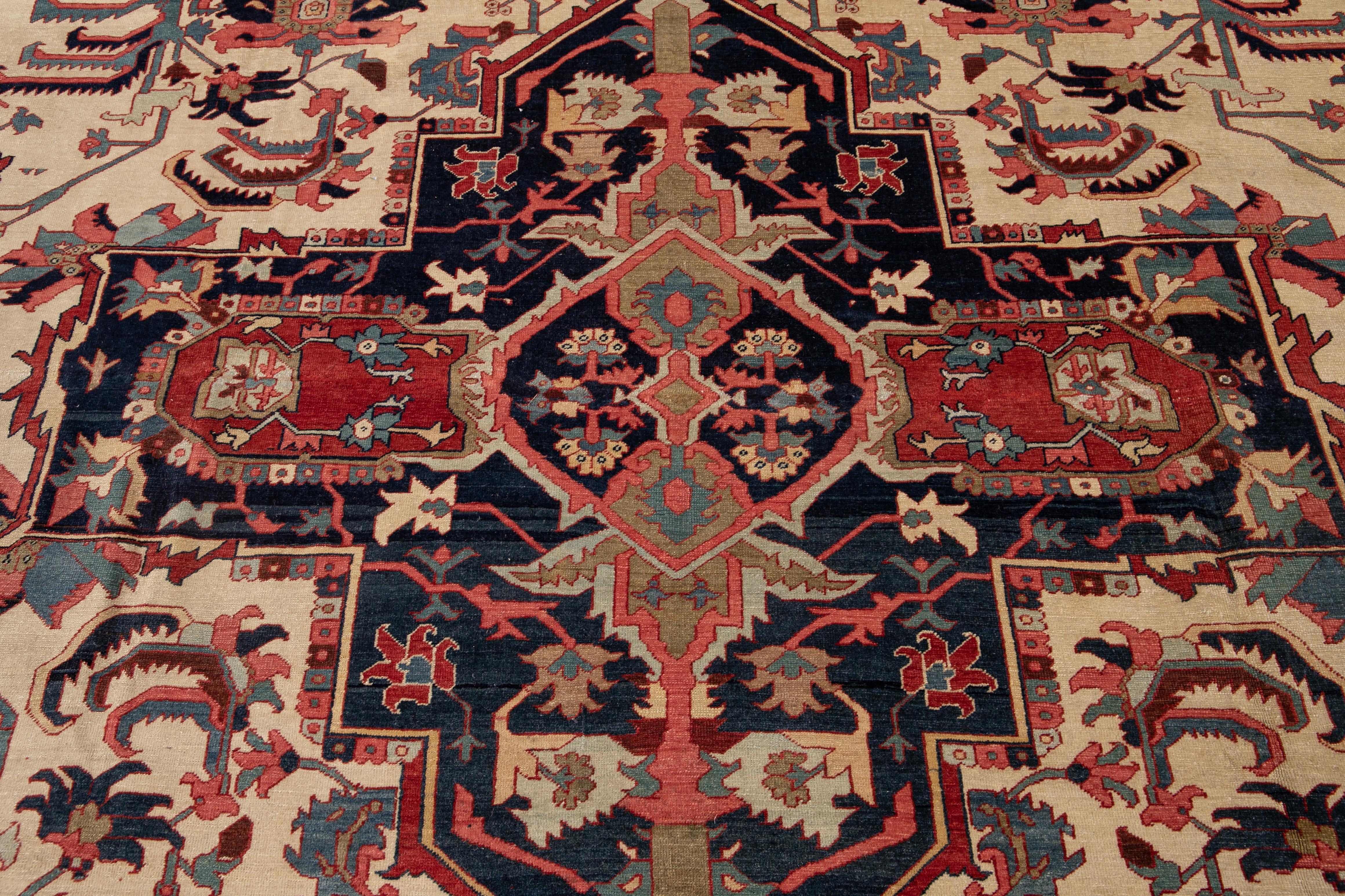 Late 19th Century Antique Serapi Persian Handmade Wool Rug For Sale 6