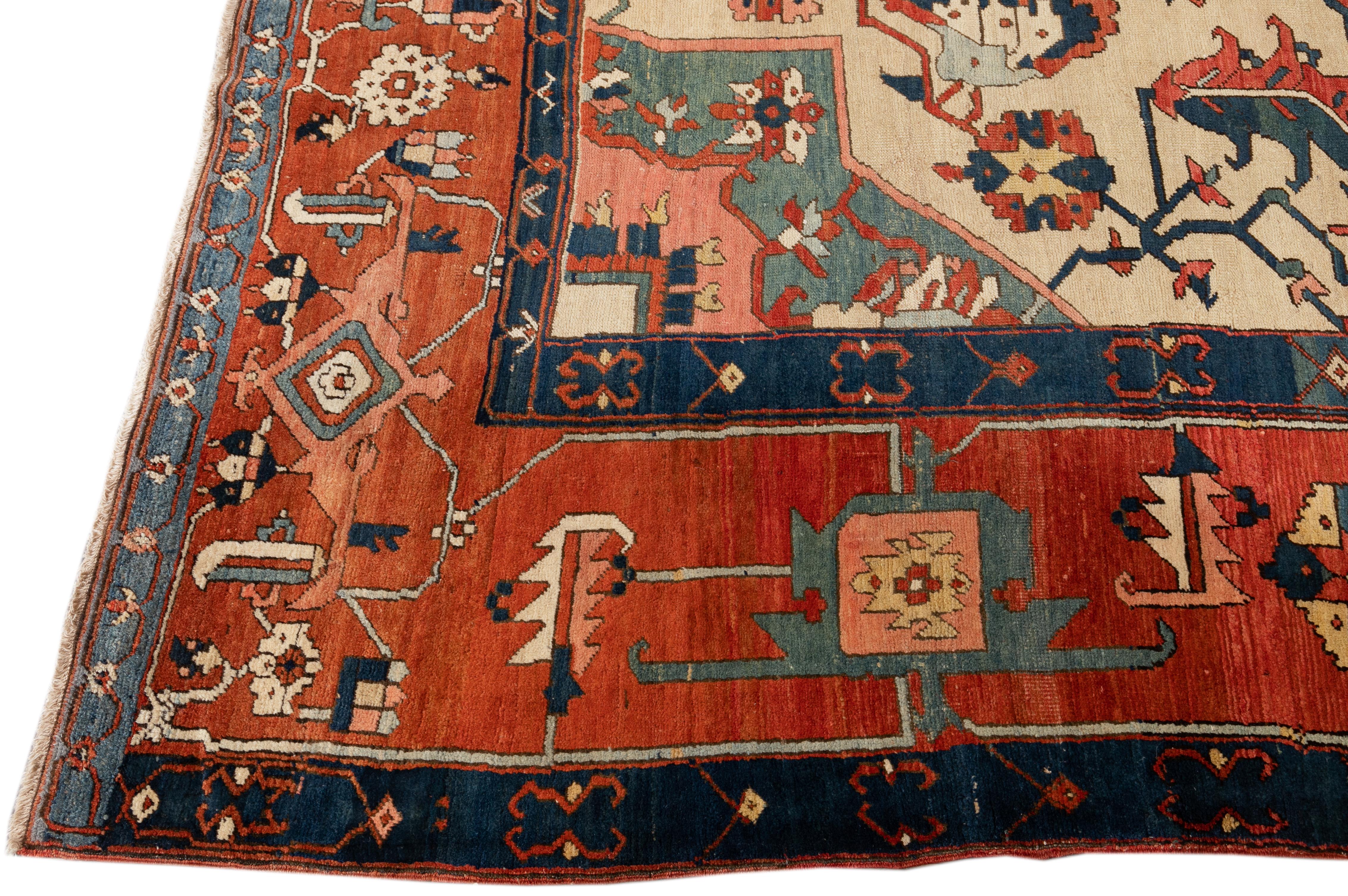 Late 19th Century Antique Serapi Wool Rug For Sale 2