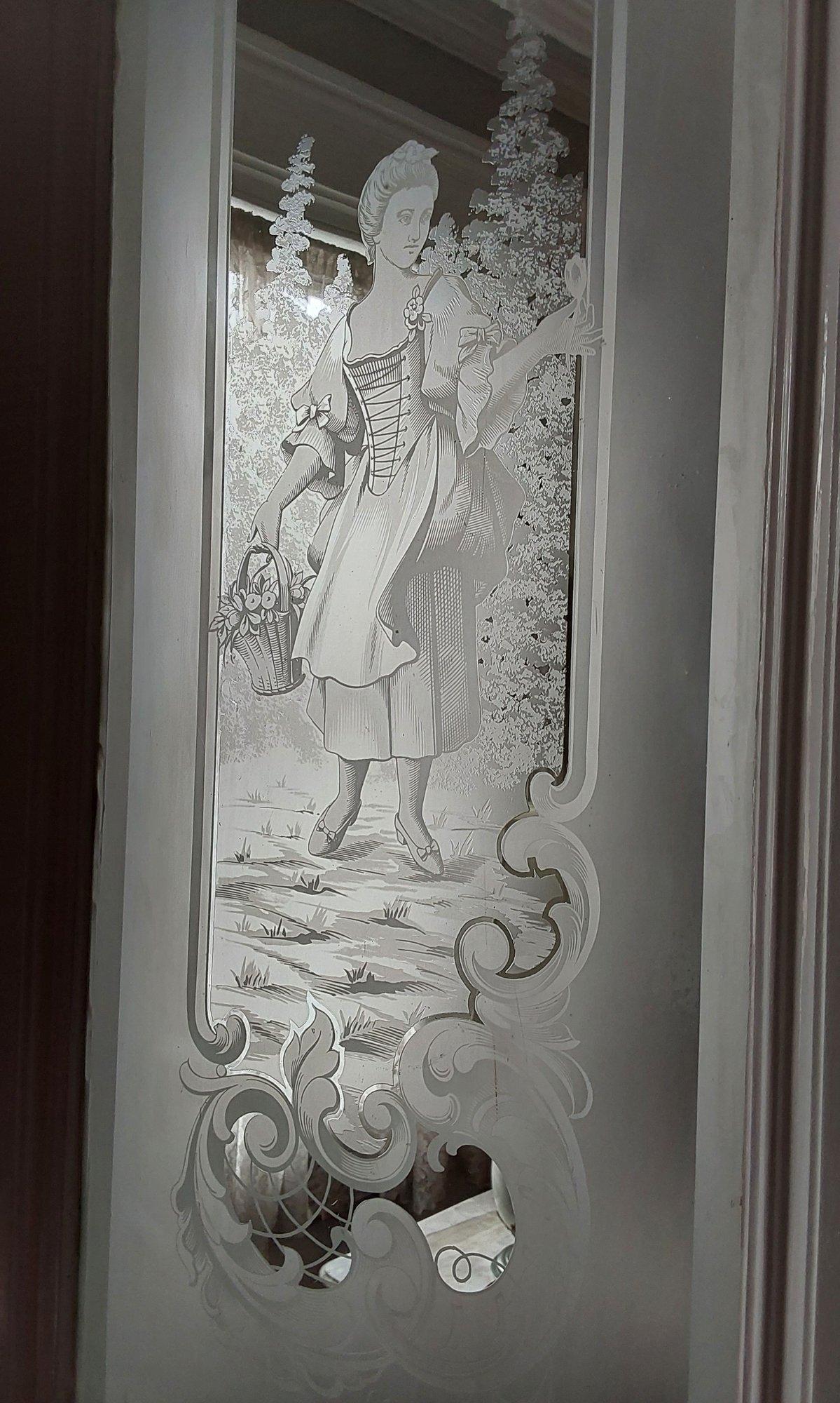 Late 19th Century Antique Set of Four Acid Etched Glass Doors, Four Seasons For Sale 7