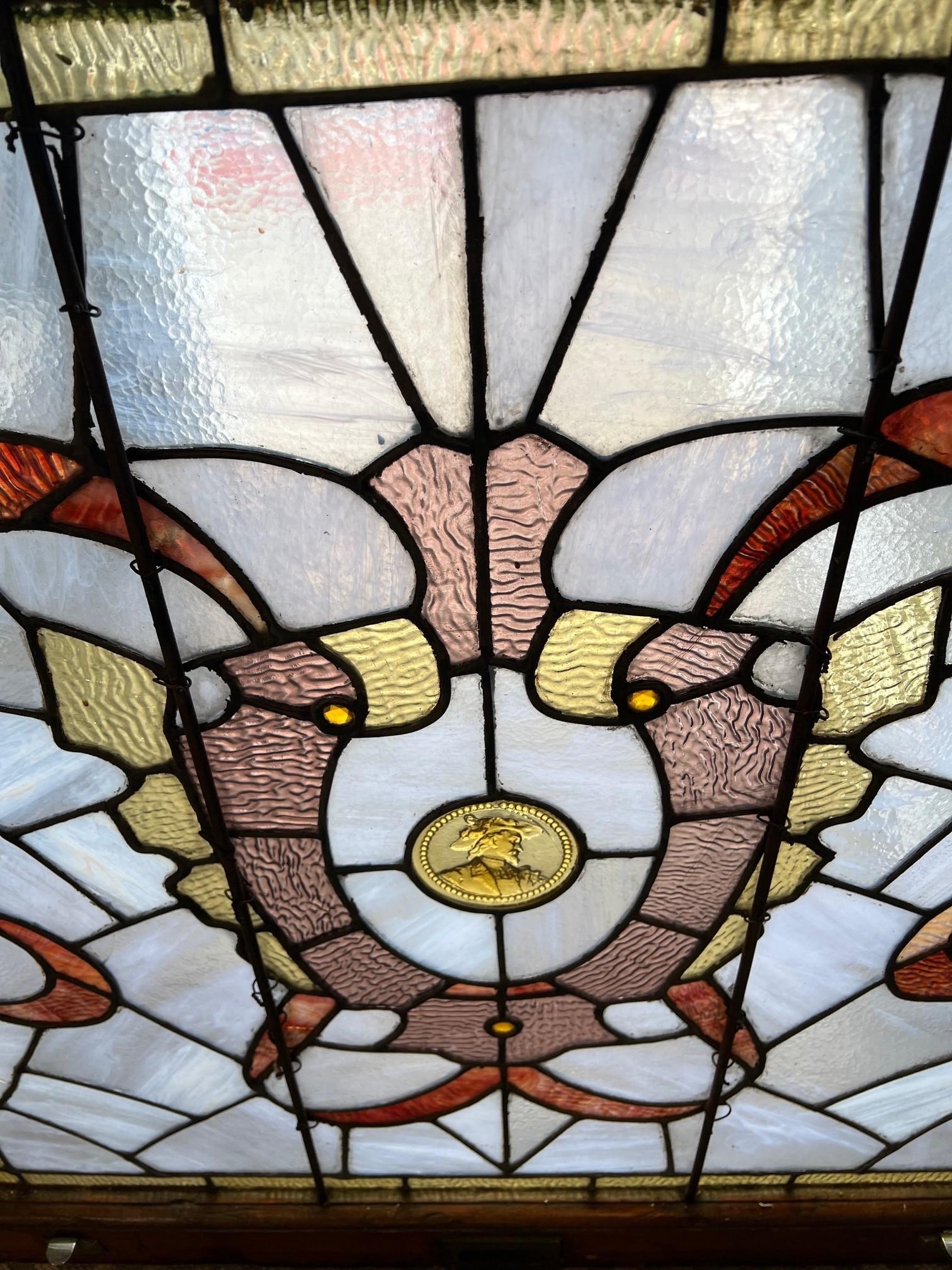 Antikes Buntglasfenster aus dem späten 19. Jahrhundert  im Angebot 8
