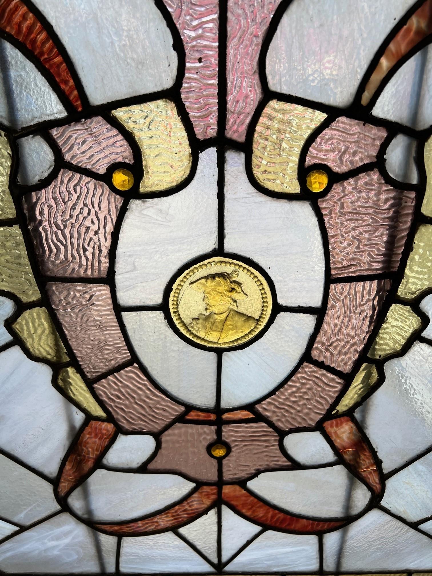 Antikes Buntglasfenster aus dem späten 19. Jahrhundert  im Angebot 2