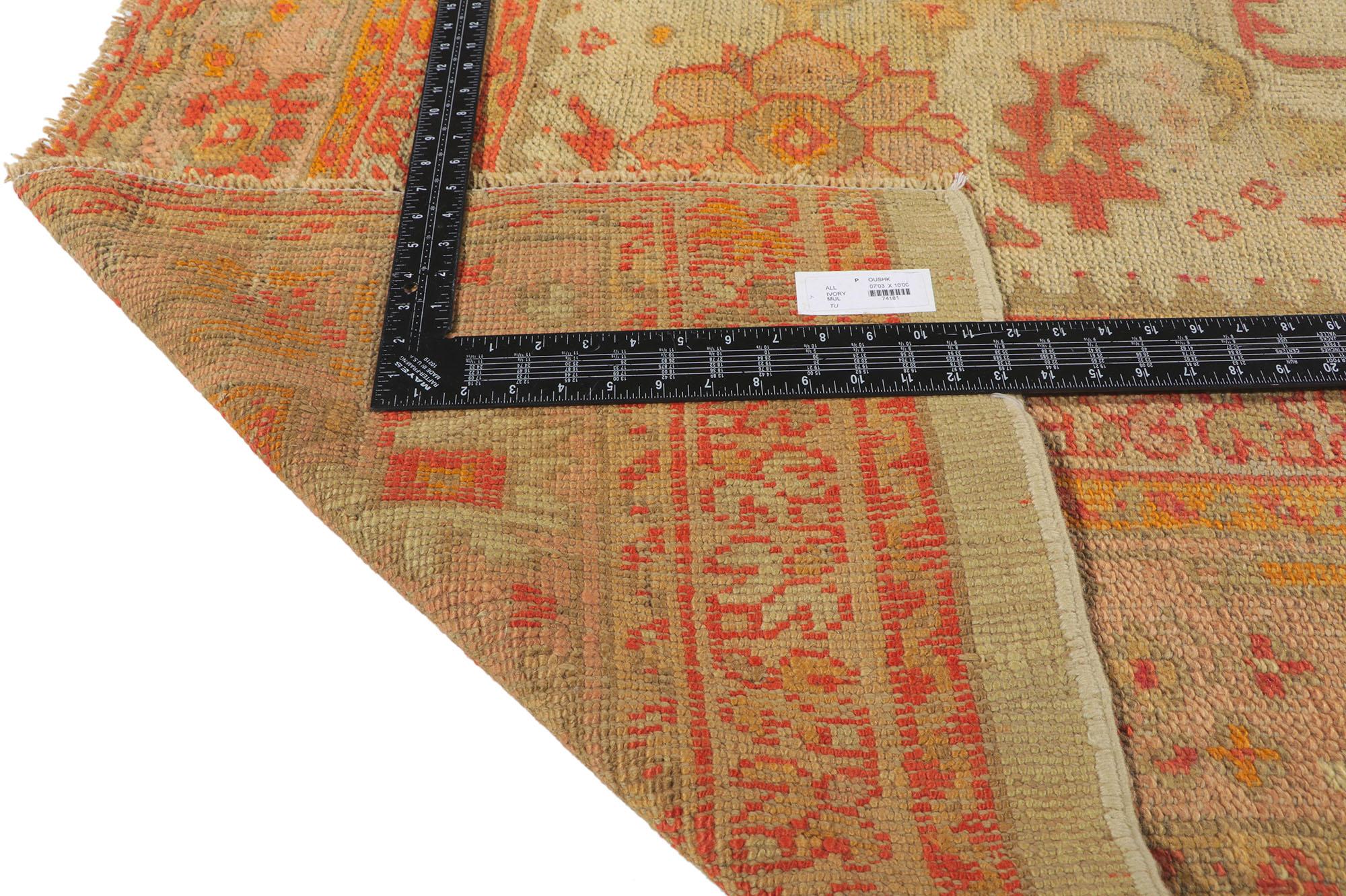 Late 19th Century Antique Turkish Oushak Area Rug In Good Condition For Sale In Dallas, TX