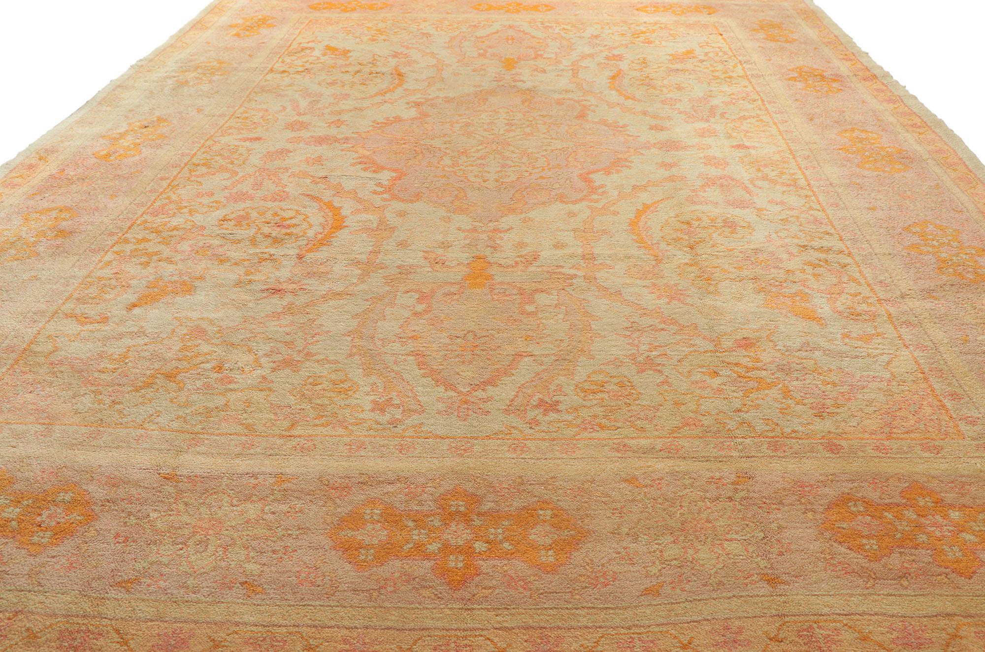 Late 19th Century Antique Turkish Oushak Rug with Soft Colors In Good Condition For Sale In Dallas, TX