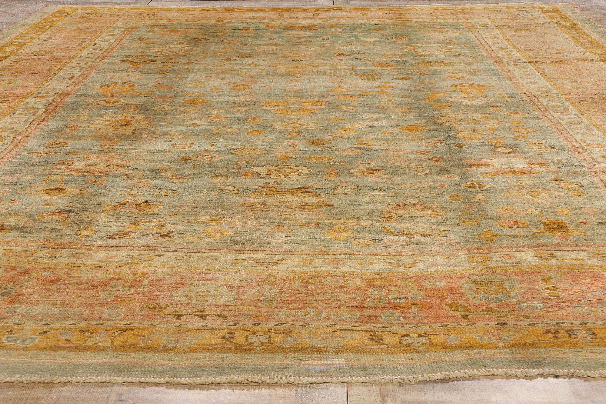 Late 19th Century Antique Turkish Oushak Rug with Time-Softened Colors For Sale 3