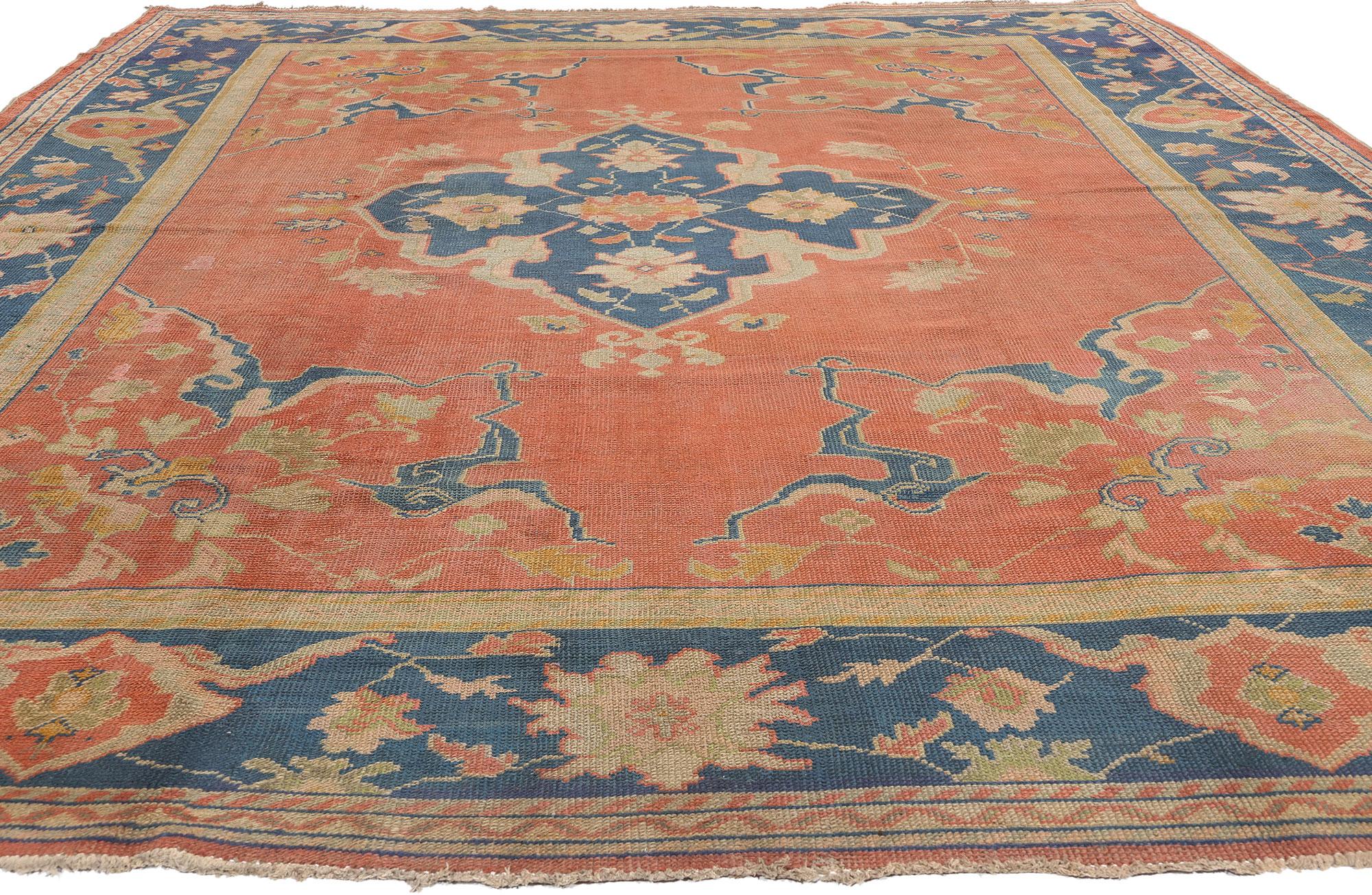 Late 19th Century Antique Turkish Oushak Rug with Traditional Style For Sale 7