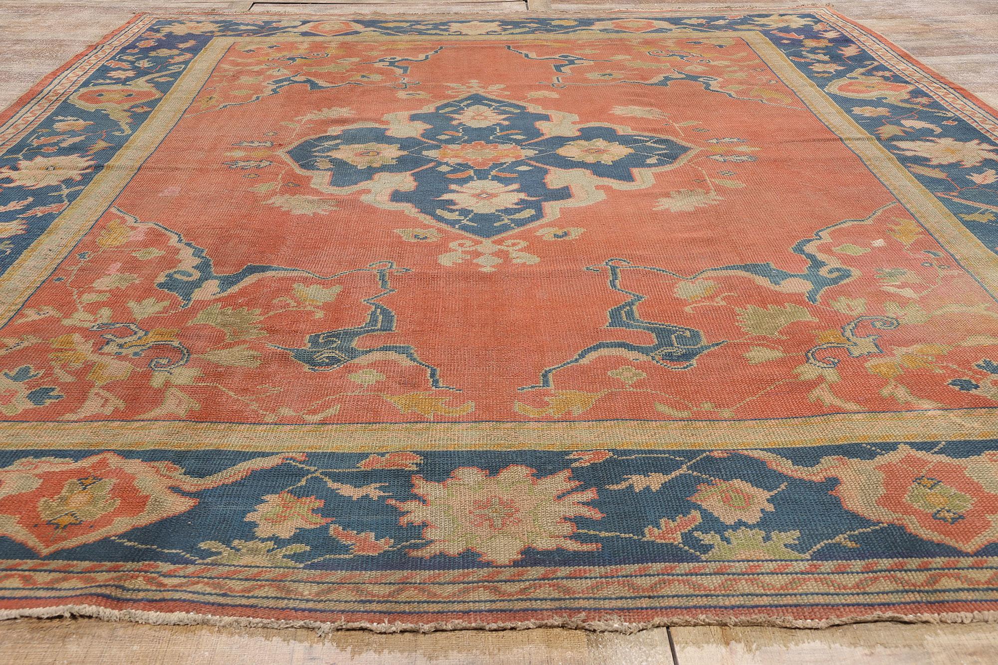 Late 19th Century Antique Turkish Oushak Rug with Traditional Style For Sale 8