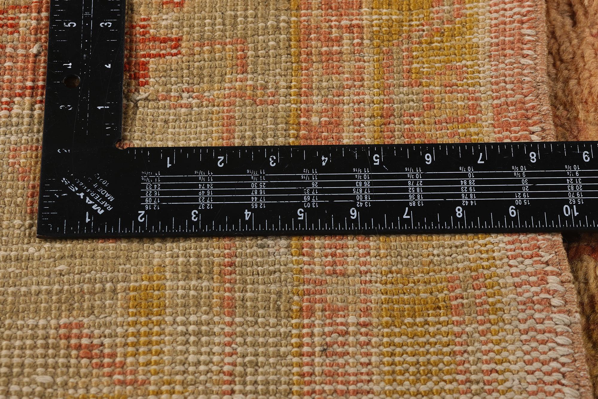 Late 19th Century Turkish Oushak Rug with Traditional Style For Sale 7