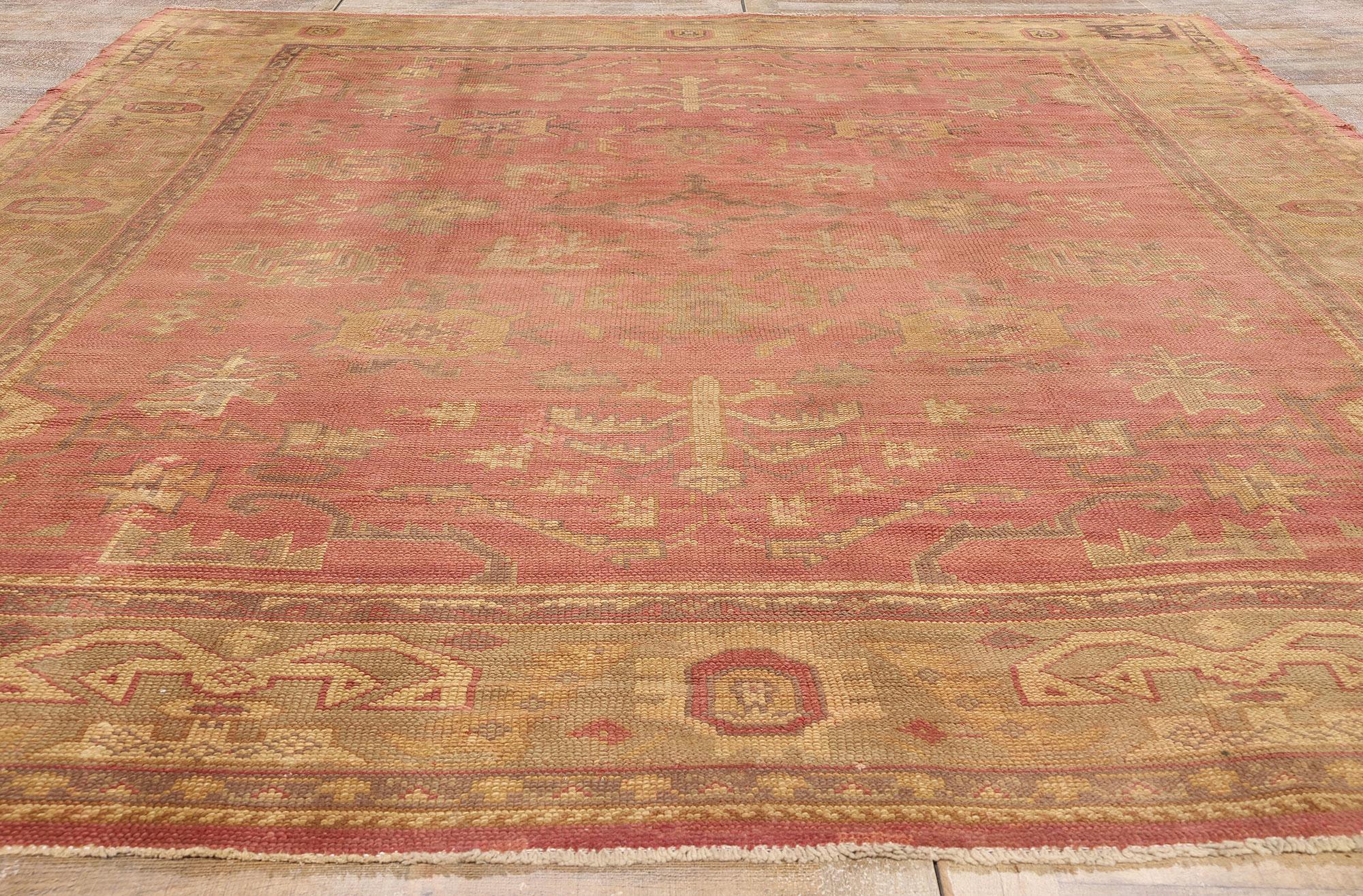 Late 19th Century Antique Turkish Oushak Rug with Traditional Style For Sale 3