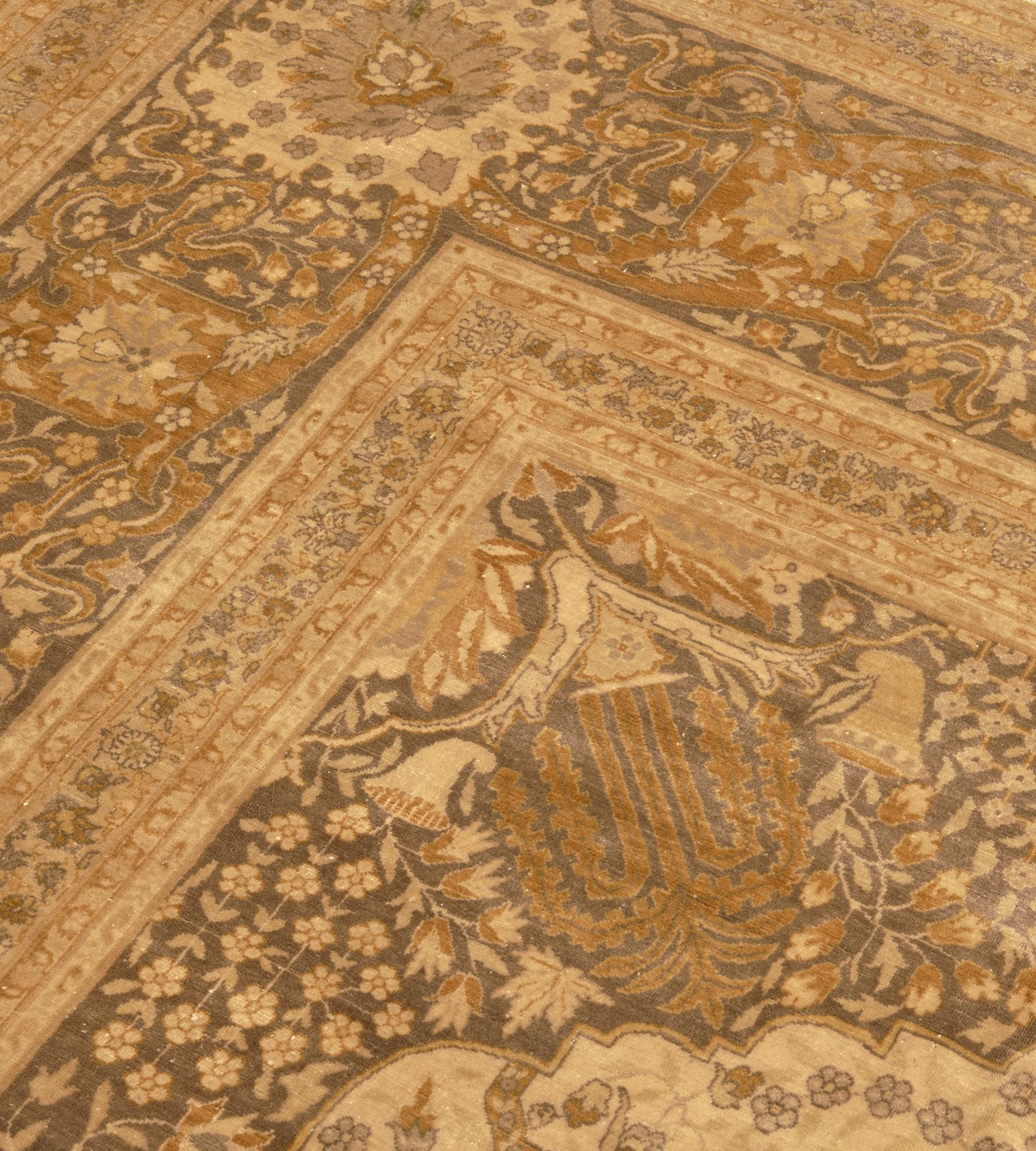 Laine Fin du 19ème siècle, ancien tapis de laine turc Sivas en vente