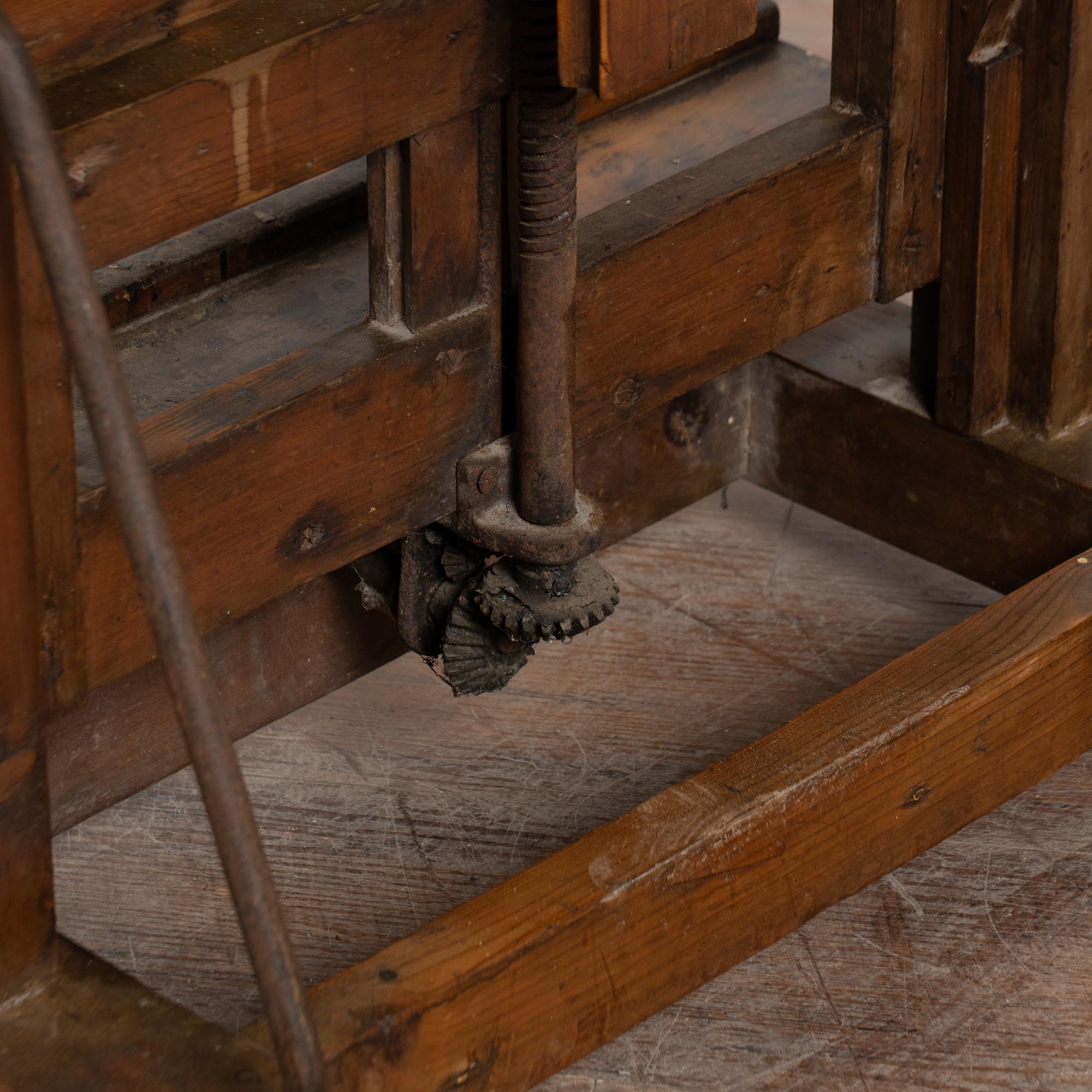 Cavalletto da pittore in legno antico della fine del XIX secolo in vendita 5