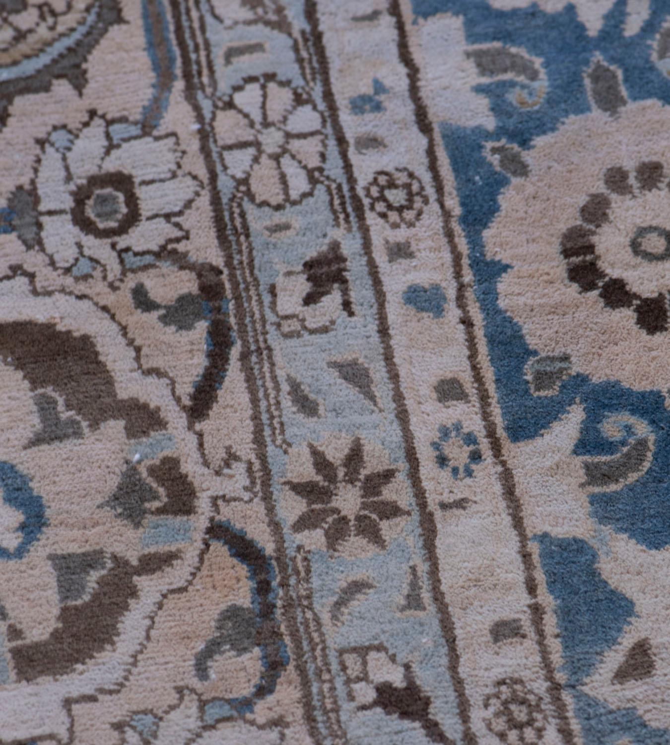 Noué à la main Tapis ancien en laine veramin de la fin du XIXe siècle en vente