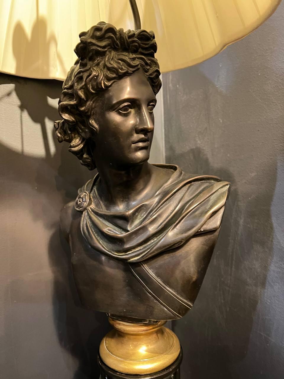 Lampe de table en forme de buste Apollo de la fin du XIXe siècle en vente 1