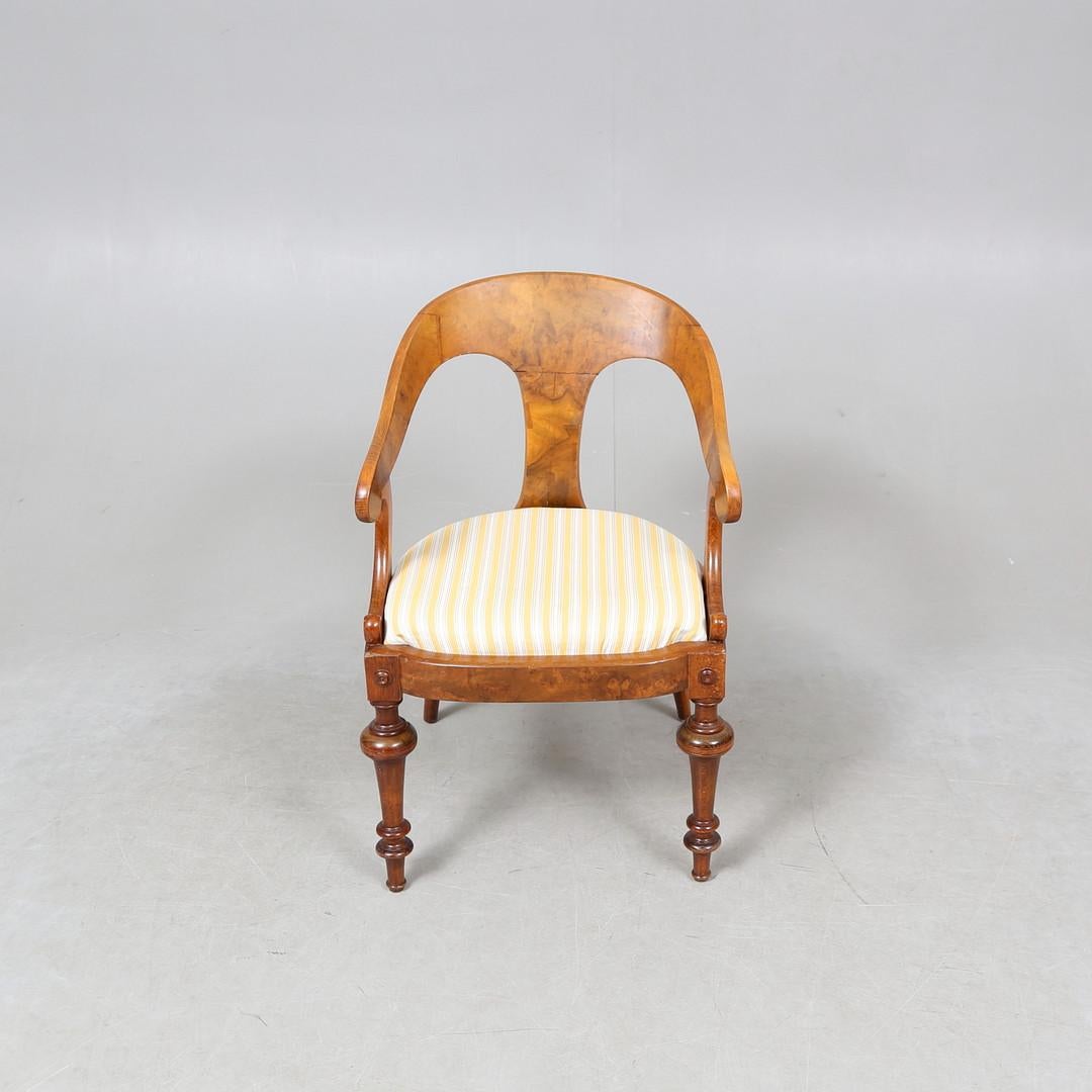 Hardwood frame with upholstered seat made in Austria in the 1880s
Delivery time 3-4 weeks.