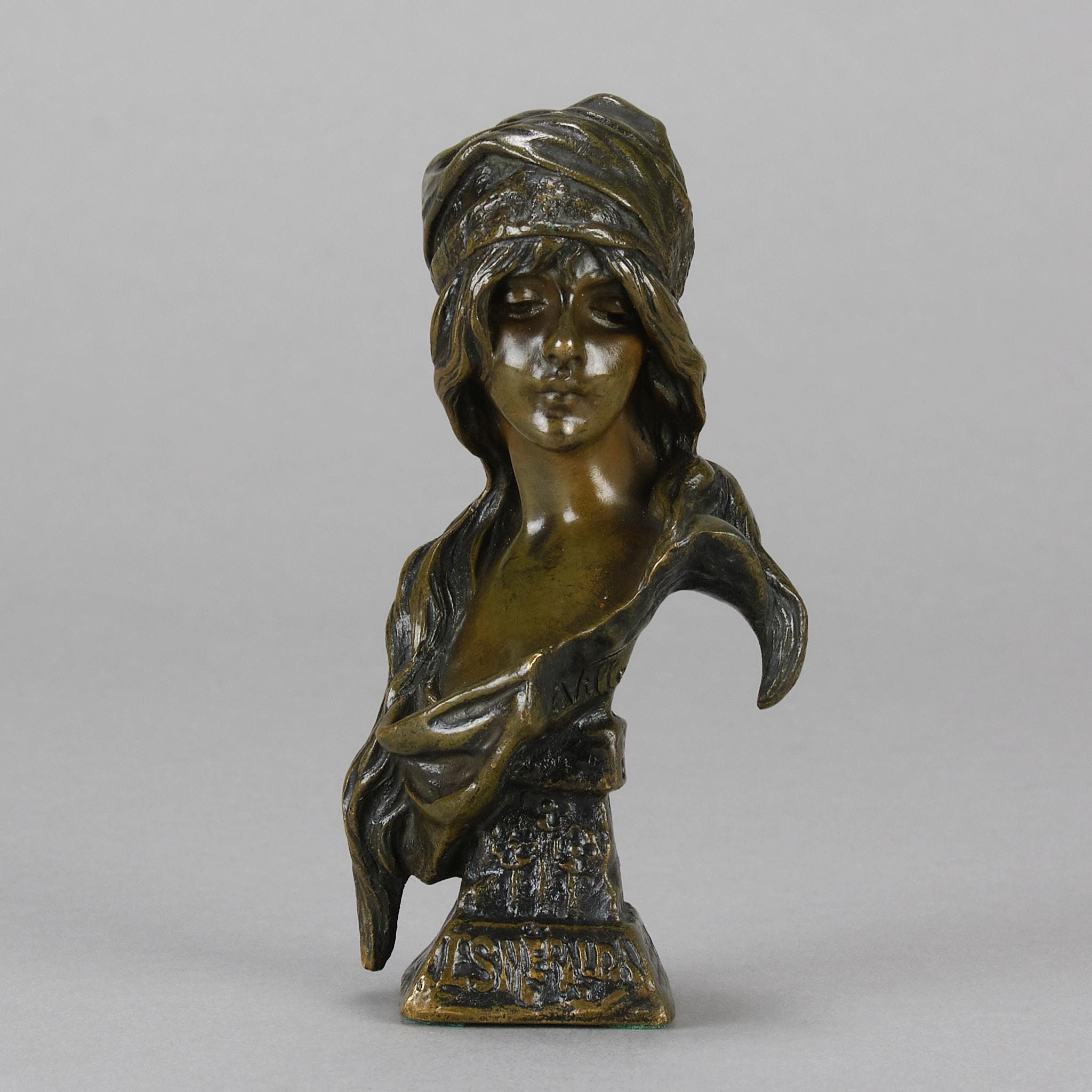 Jugendstil-Bronzebüste „Esmerelda“ aus dem späten 19. Jahrhundert von Emmanuel Villanis (Art nouveau) im Angebot