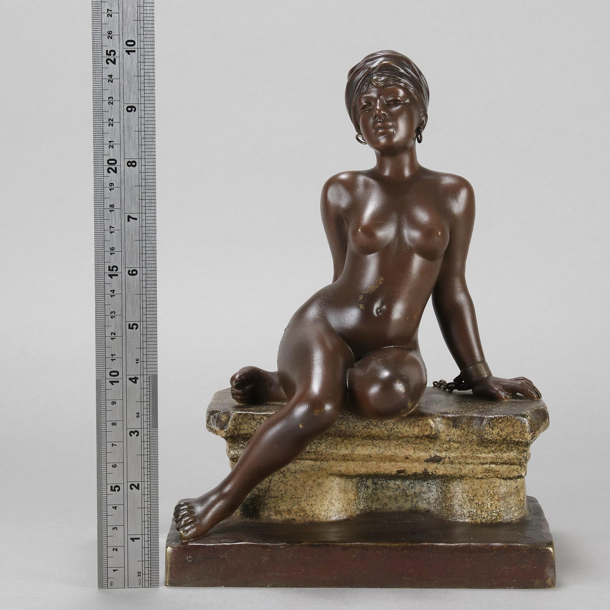 Figura in bronzo Art Nouveau della fine del XIX secolo 