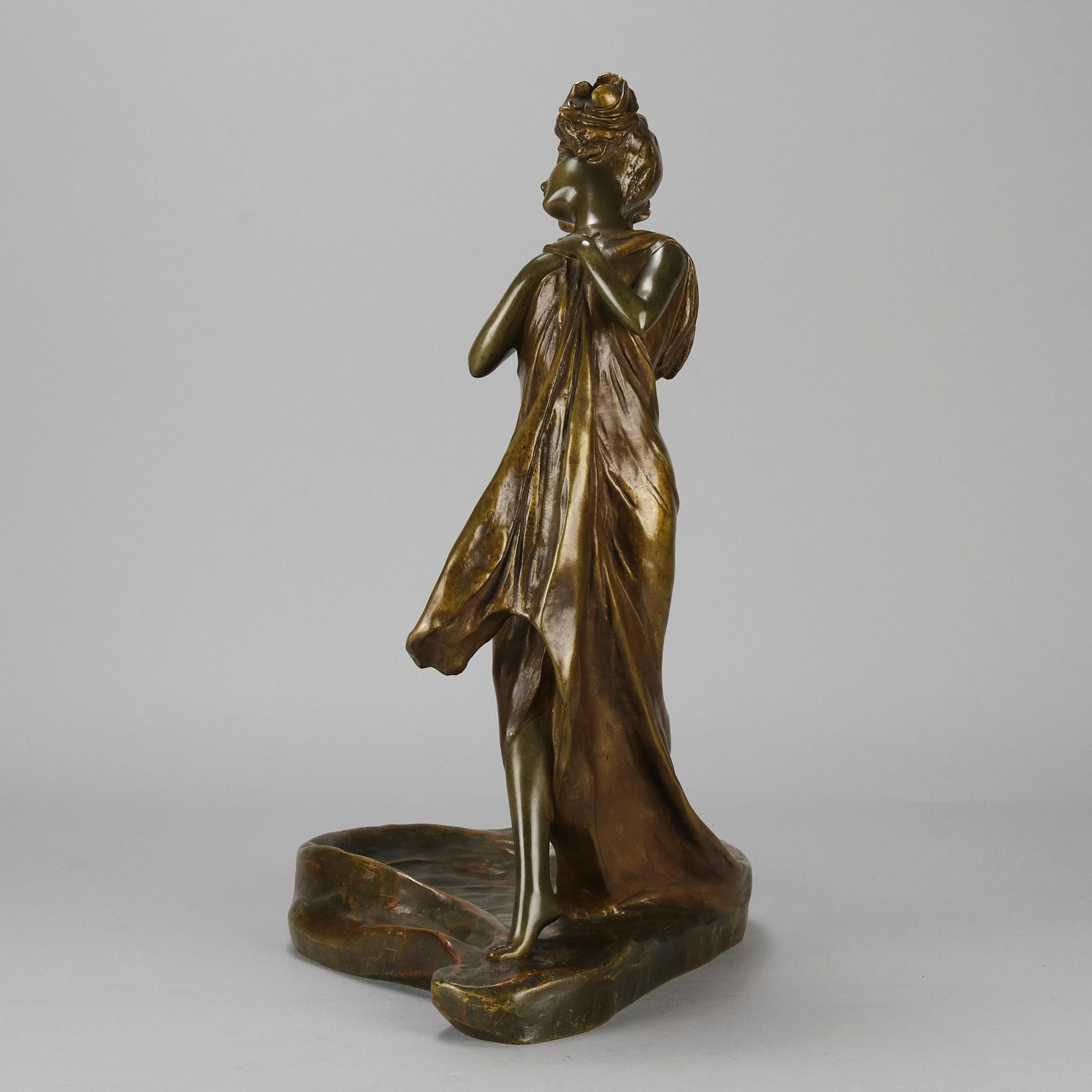 Jugendstil-Bronze „Nouveau-Dame“ aus dem späten 19. Jahrhundert von Georges Van Der Straeten (Art nouveau) im Angebot