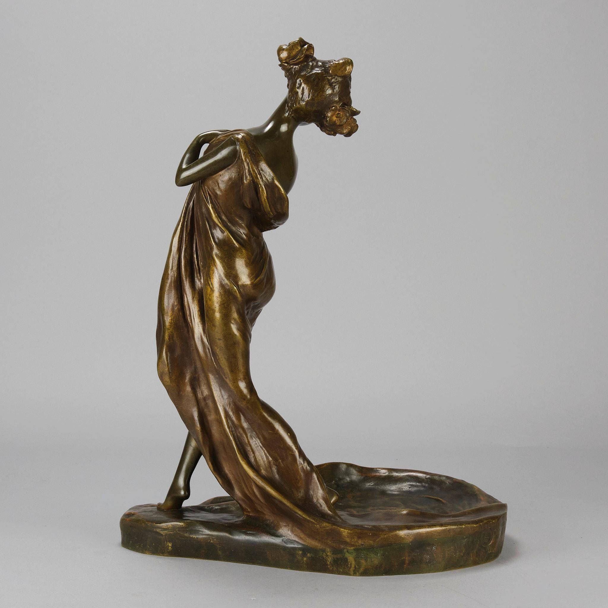 Jugendstil-Bronze „Nouveau-Dame“ aus dem späten 19. Jahrhundert von Georges Van Der Straeten (Gegossen) im Angebot