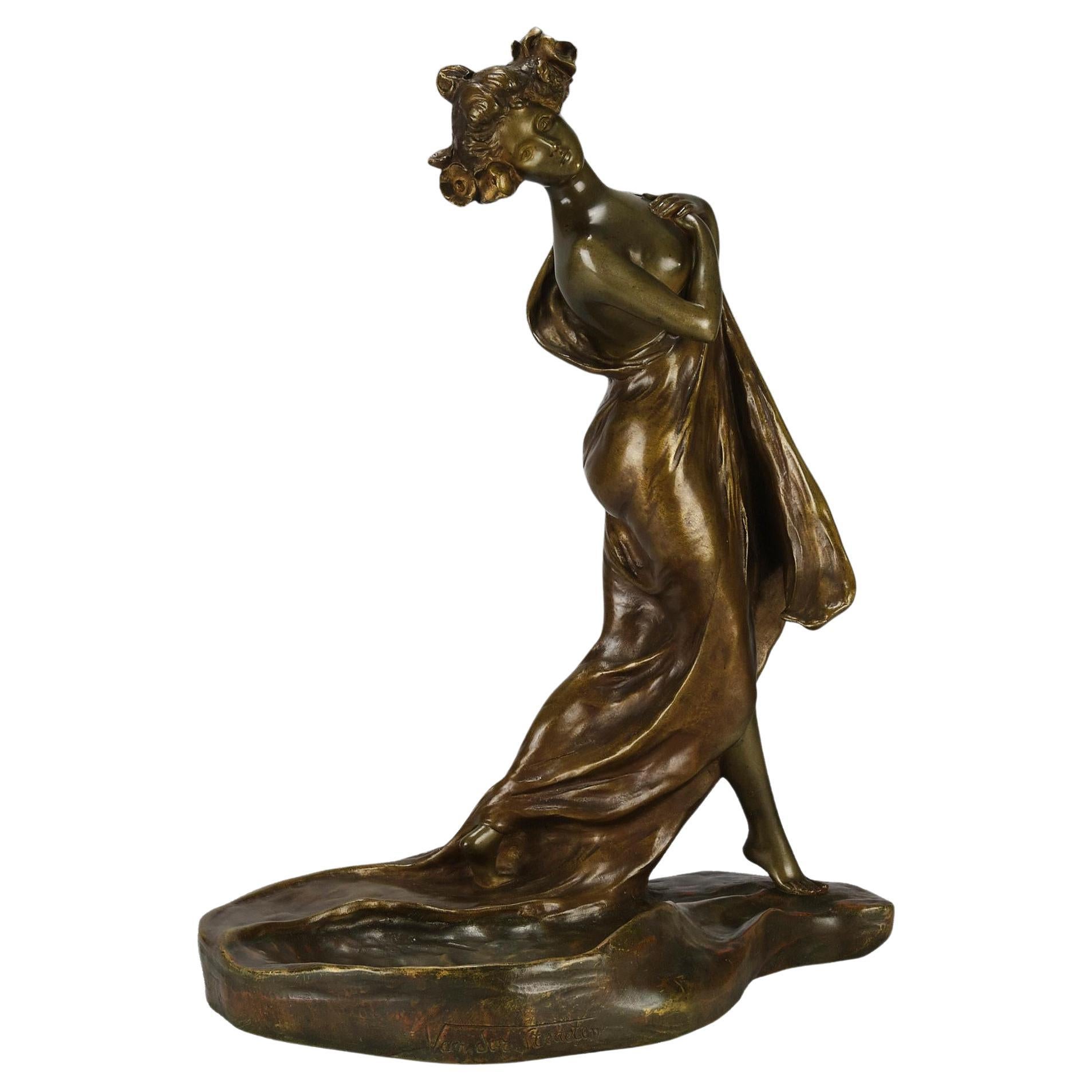 Fin du 19ème siècle Art Nouveau en bronze "Nouveau Lady" par Georges Van der Straeten