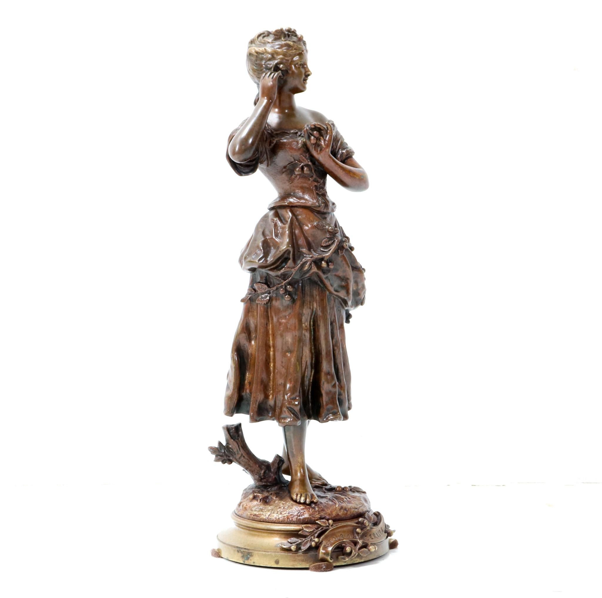 Français Fin du 19ème siècle Art Nouveau Bronze Retour Des Cerises par Charles Anfrie en vente
