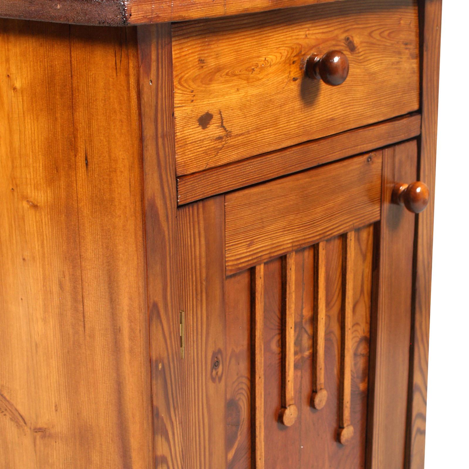 Italian 19th century or early 20th century Art Nouveau country rustic nightstand cabinet restored and polished to wax, all solid pine.

Measure cm: H 80 W 48 D 31.